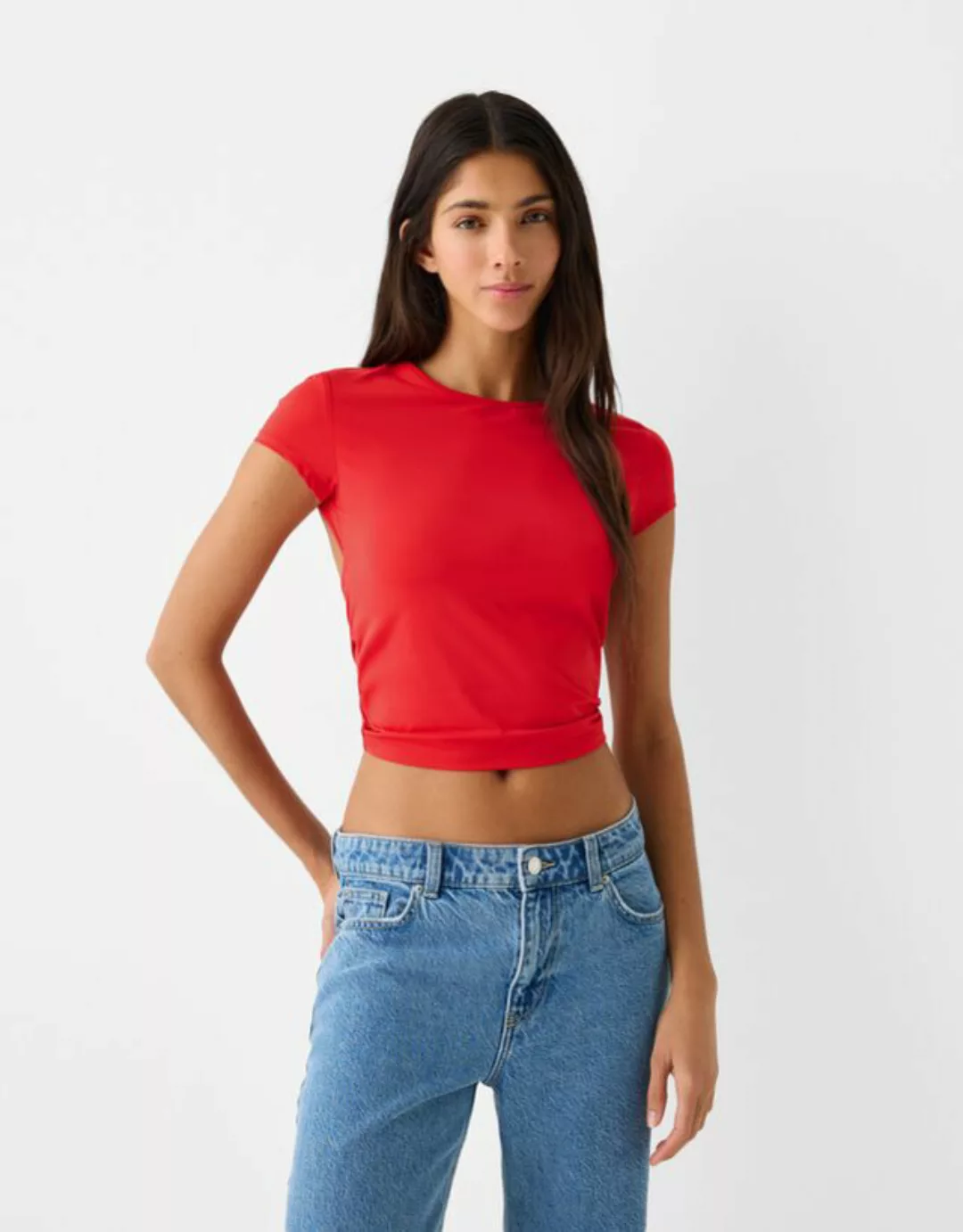 Bershka Rückenfreies T-Shirt Mit Kurzen Ärmeln Damen M Rot günstig online kaufen