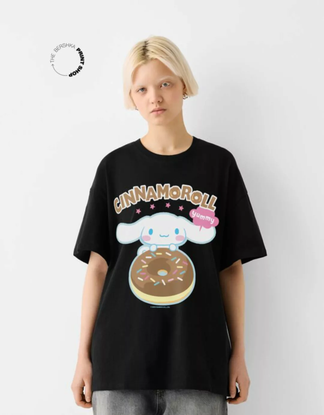 Bershka Oversize-T-Shirt Cinnamoroll Mit Kurzen Ärmeln Und Print Damen L Sc günstig online kaufen