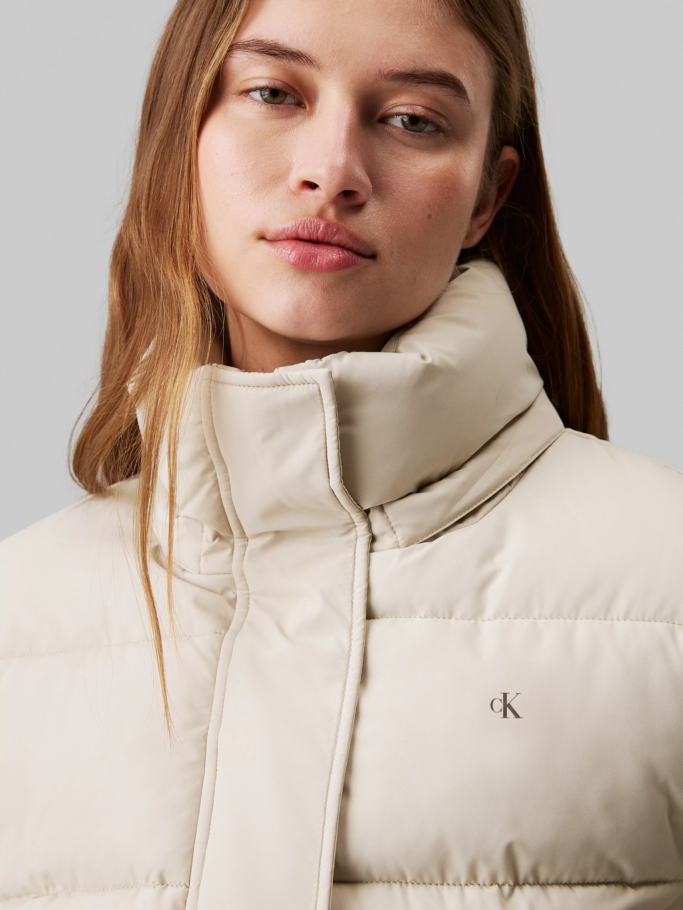 Calvin Klein Jeans Steppjacke "MATTE MONOLOGO ND SHORT PUFFER", mit Kapuze, günstig online kaufen