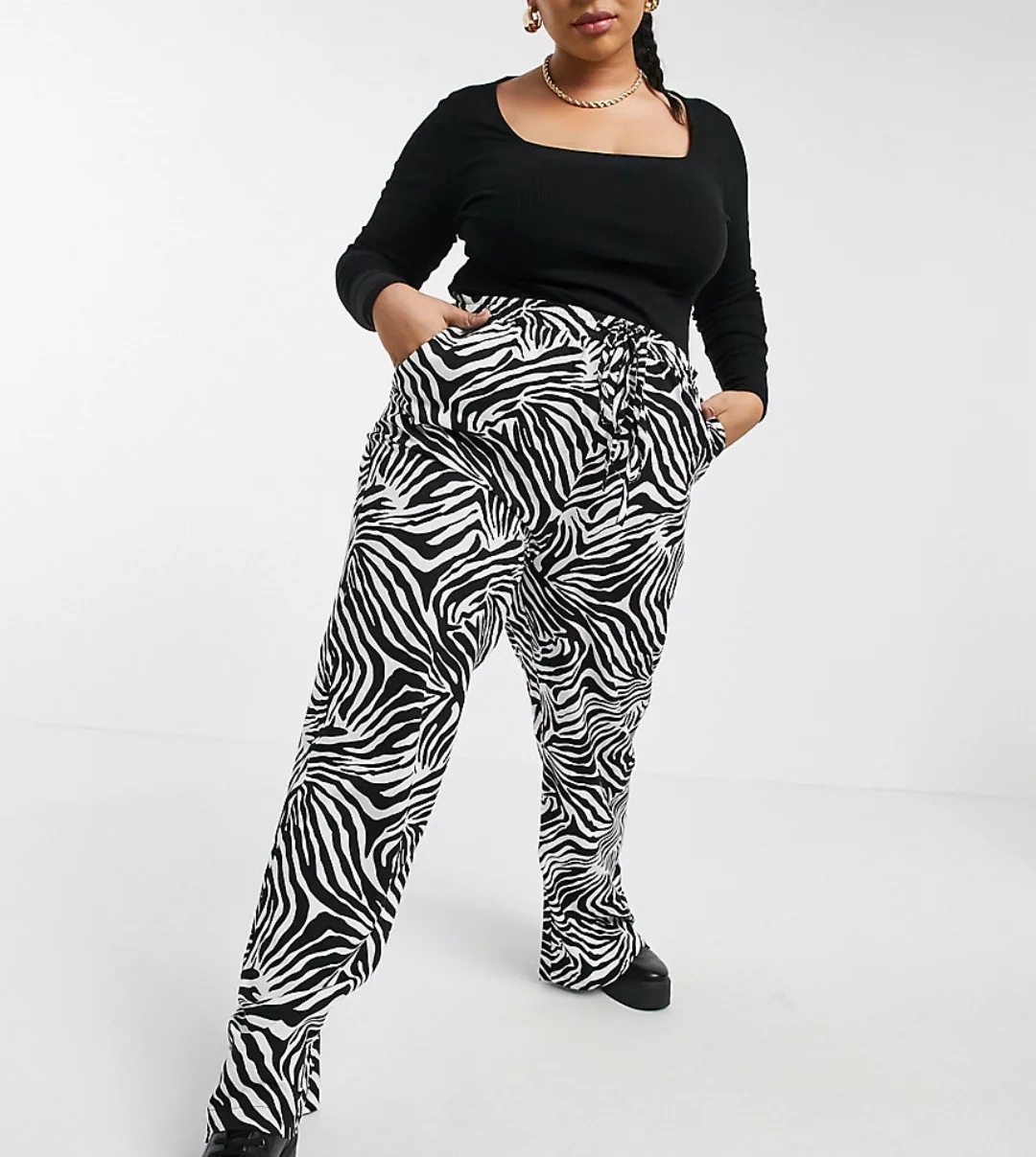 Native Youth Plus – Besonders weit geschnittene Hose mit Zebraprint-Weiß günstig online kaufen