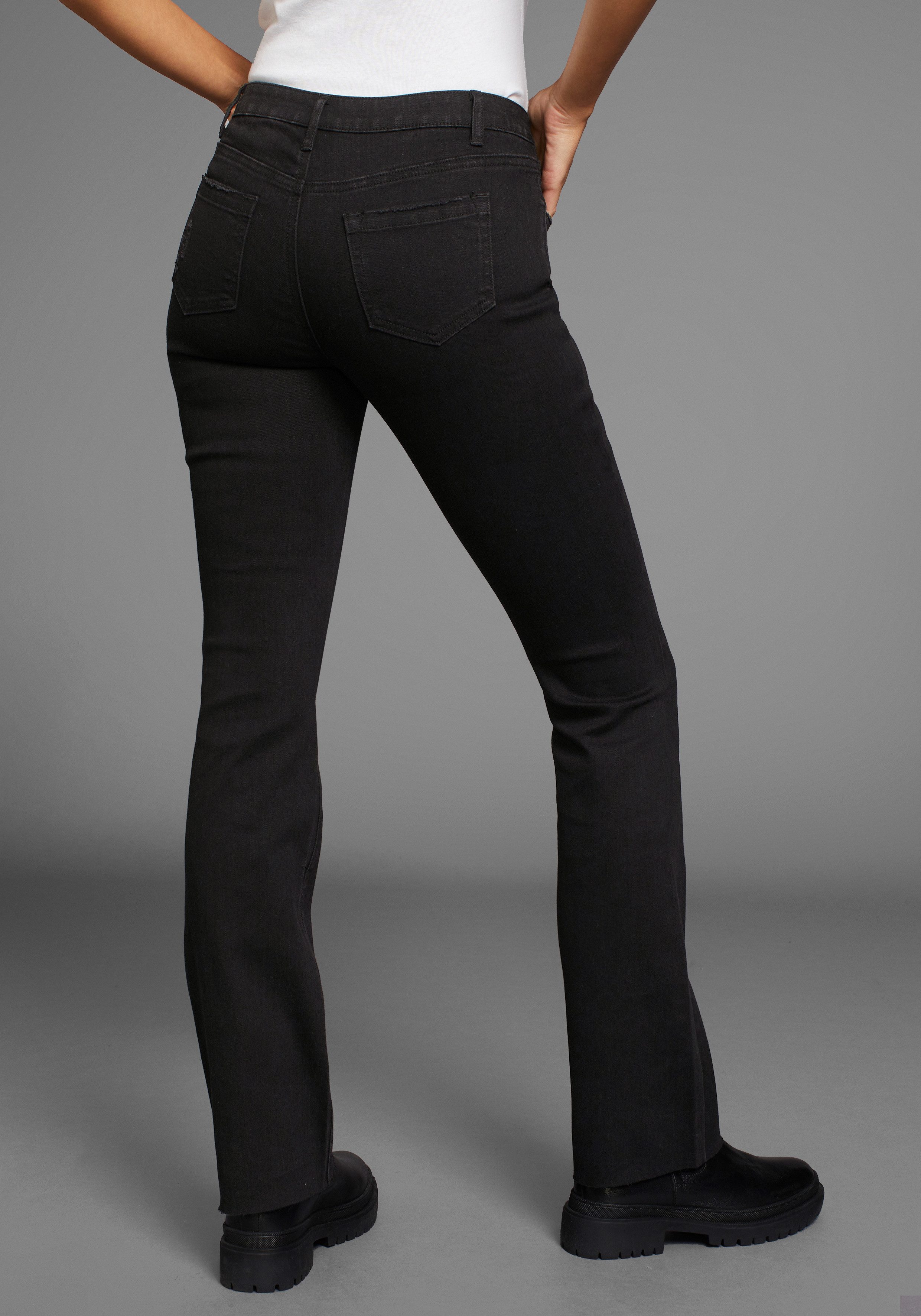 Arizona Bootcut-Jeans Ultra-Stretch ausgestellte Beinform, modischer günstig online kaufen