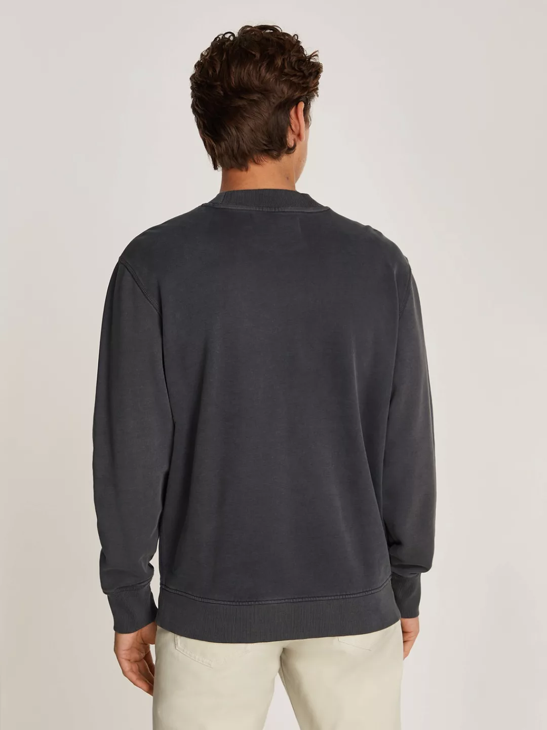 Calvin Klein Jeans Sweatshirt "WASHED WOVEN LABEL CREW NECK", mit Logopatch günstig online kaufen