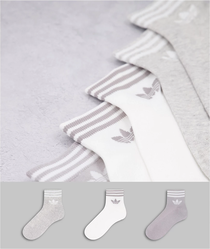 adidas Originals – adicolor – Knöchelsocken mit Dreiblattlogo in Grau im 3e günstig online kaufen