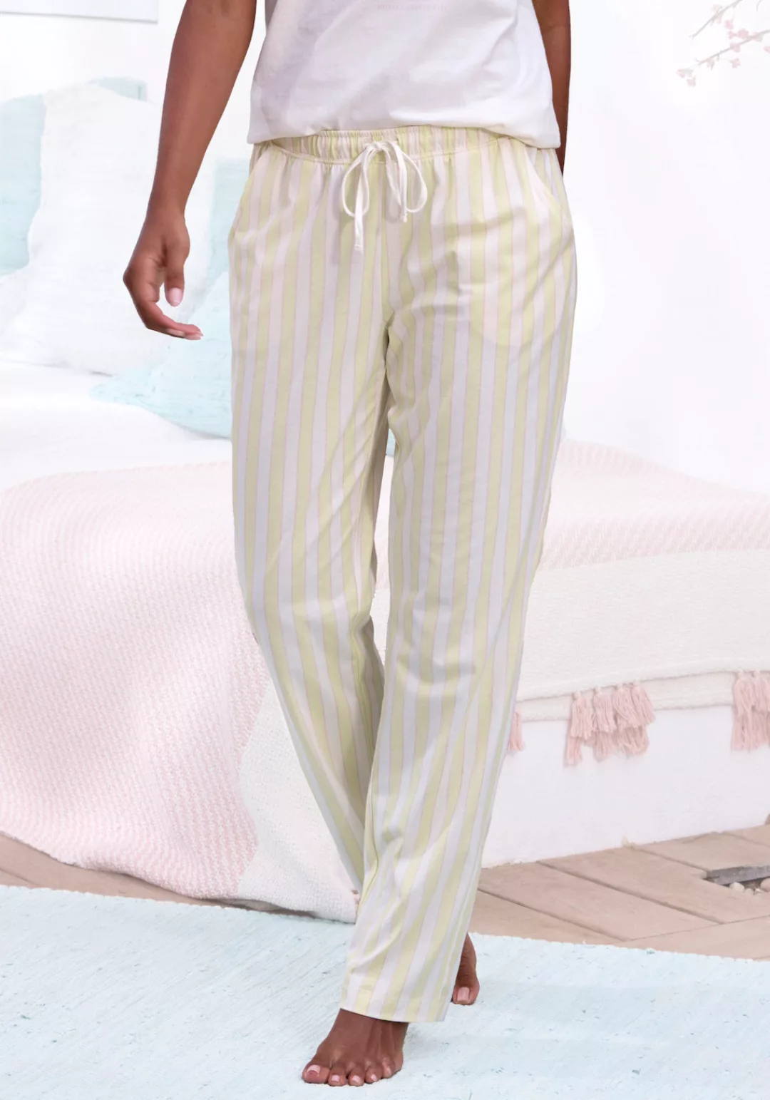 Vivance Dreams Pyjamahose, mit zartem Streifenmuster günstig online kaufen