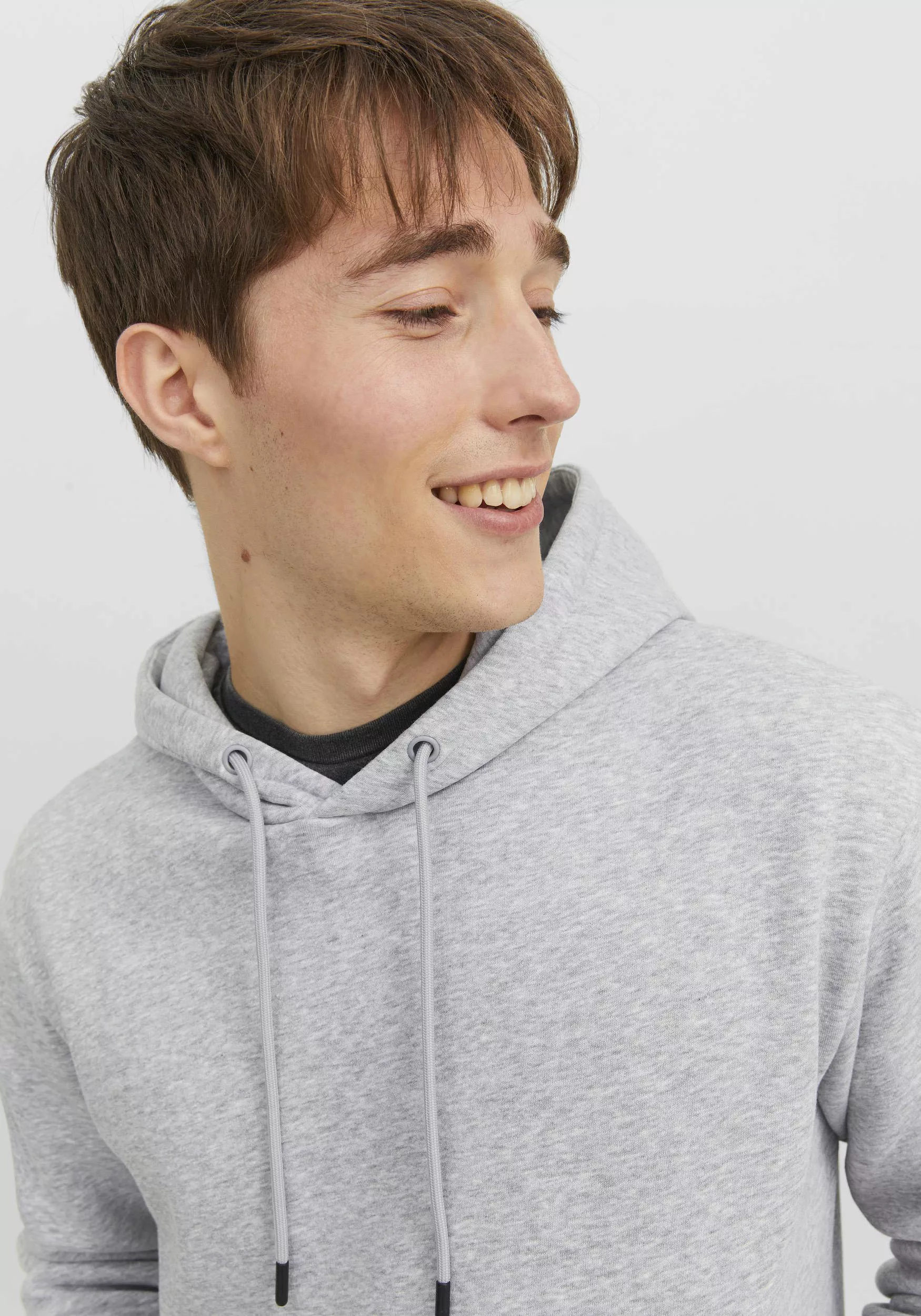 Jack & Jones Herren Hoodie Kapuzenpullover JJEBRADLEY- Relaxed Fit günstig online kaufen