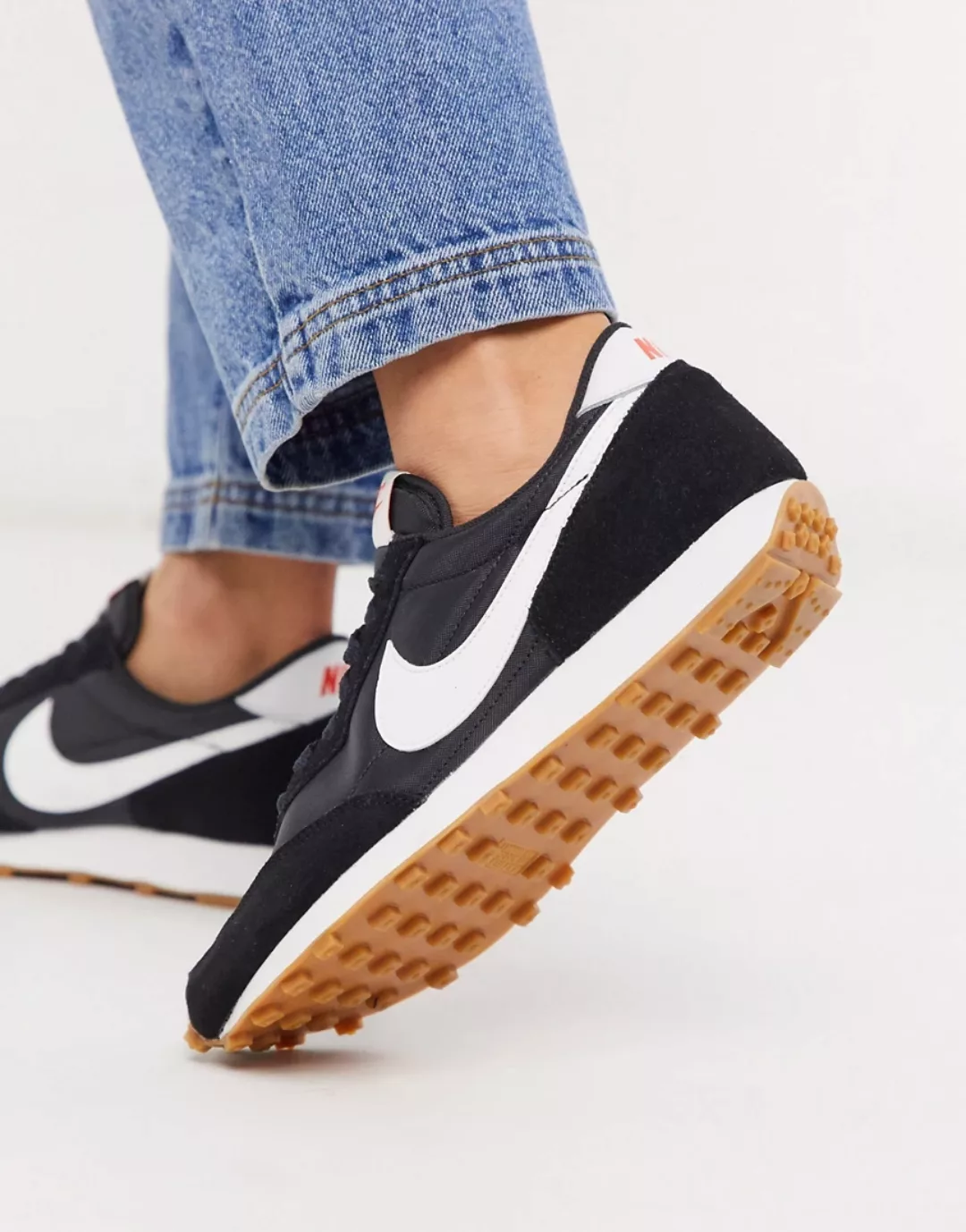 Nike – Daybreak – Sneaker in Schwarz und Weiß günstig online kaufen