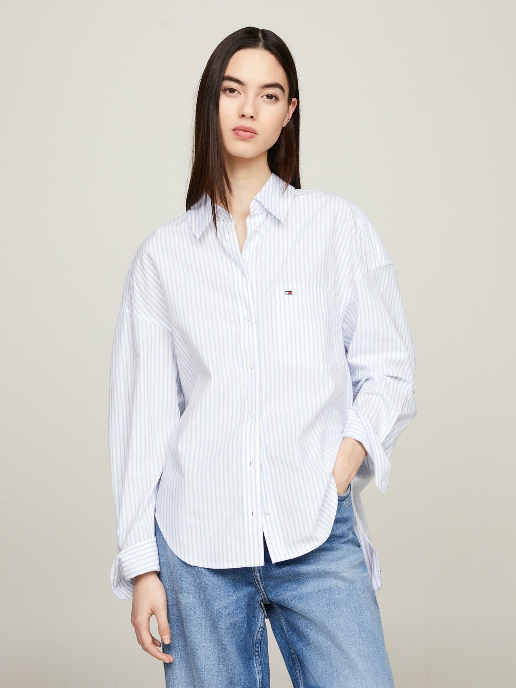 Tommy Jeans Blusentop TJW SP OVR STRIPE SHIRT Mit Tommy Jeans Markenlabel günstig online kaufen