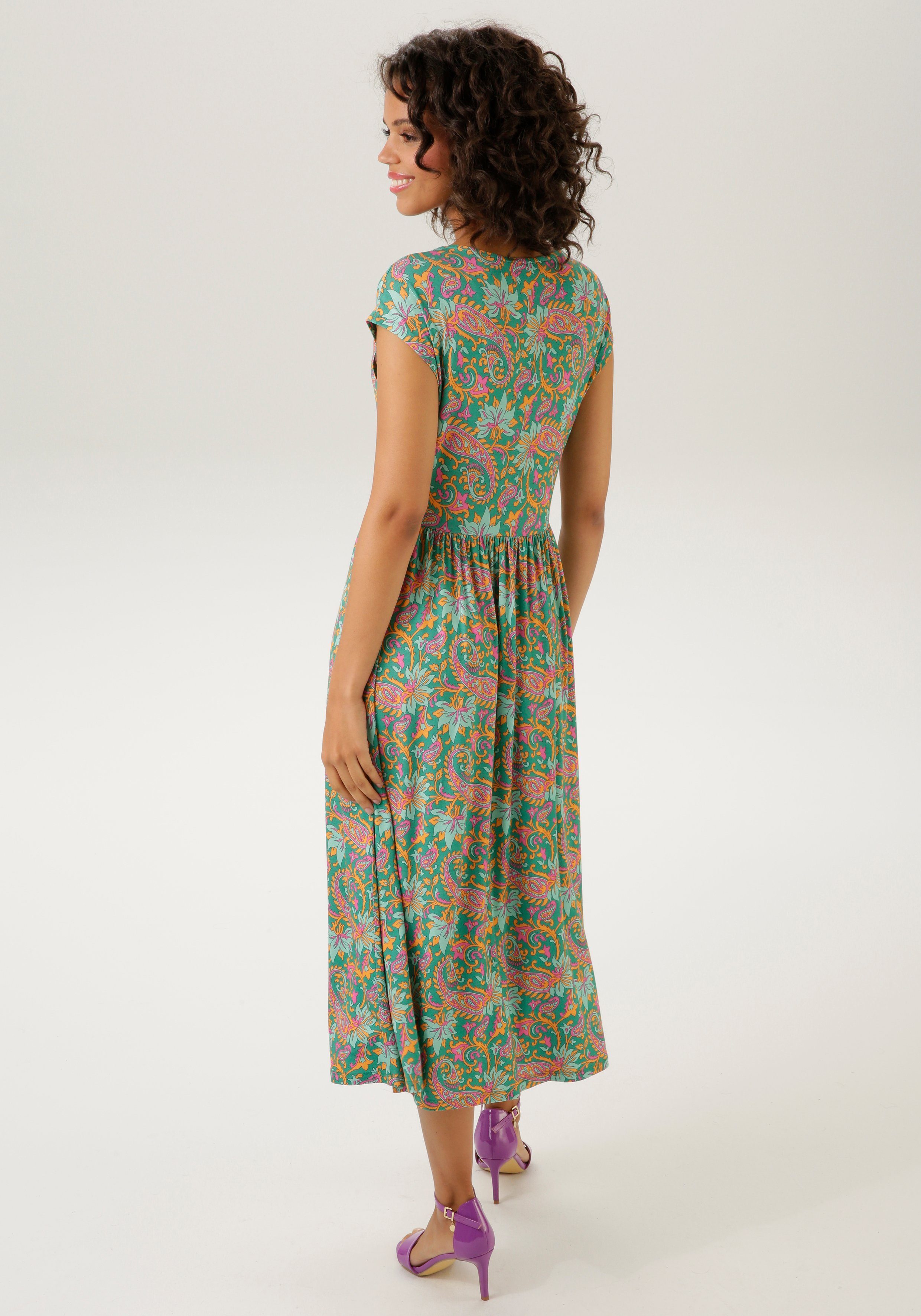 Aniston CASUAL Sommerkleid mit extravagantem Paisley-Muster günstig online kaufen