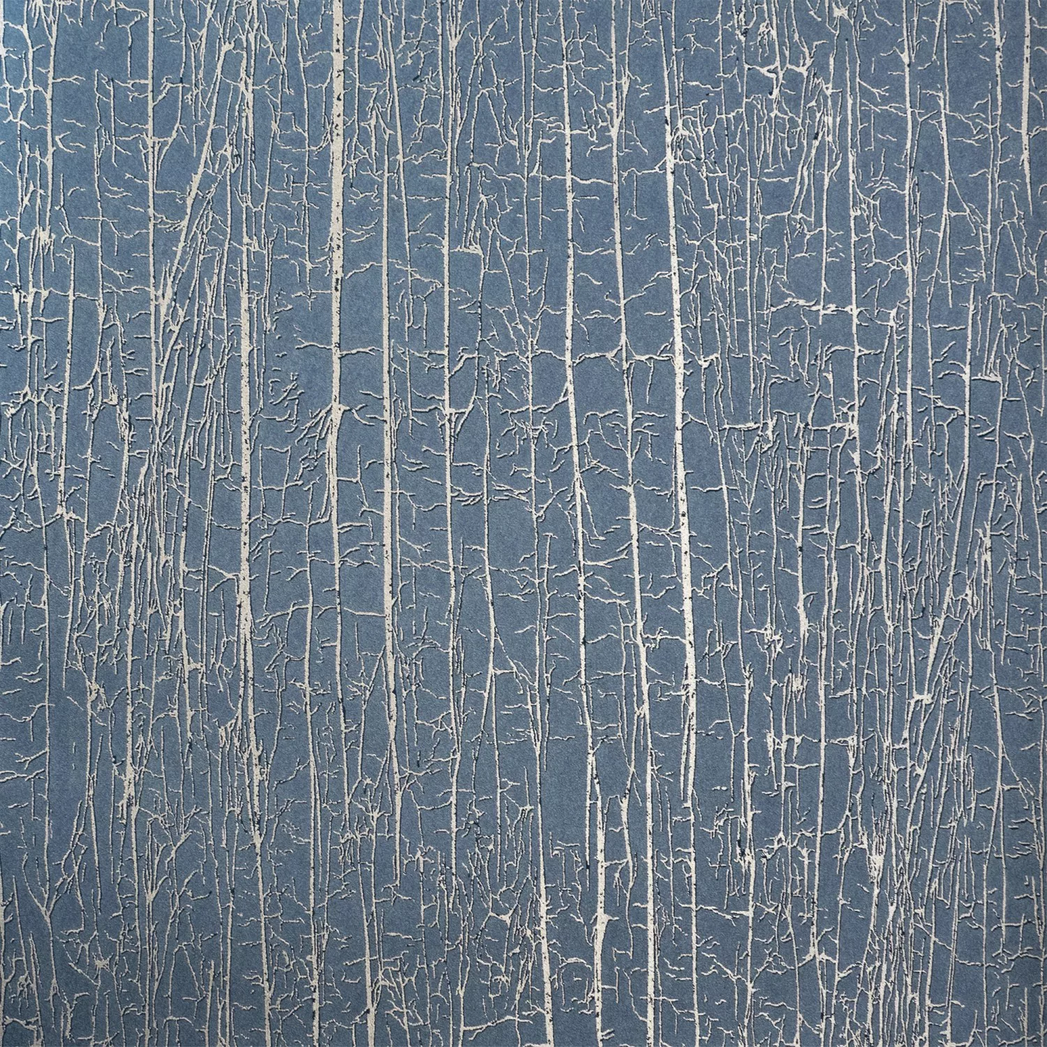 Vliestapete Crackled Forest Fresh Blue  10,05 m x 0,53 m Blau FSC® günstig online kaufen