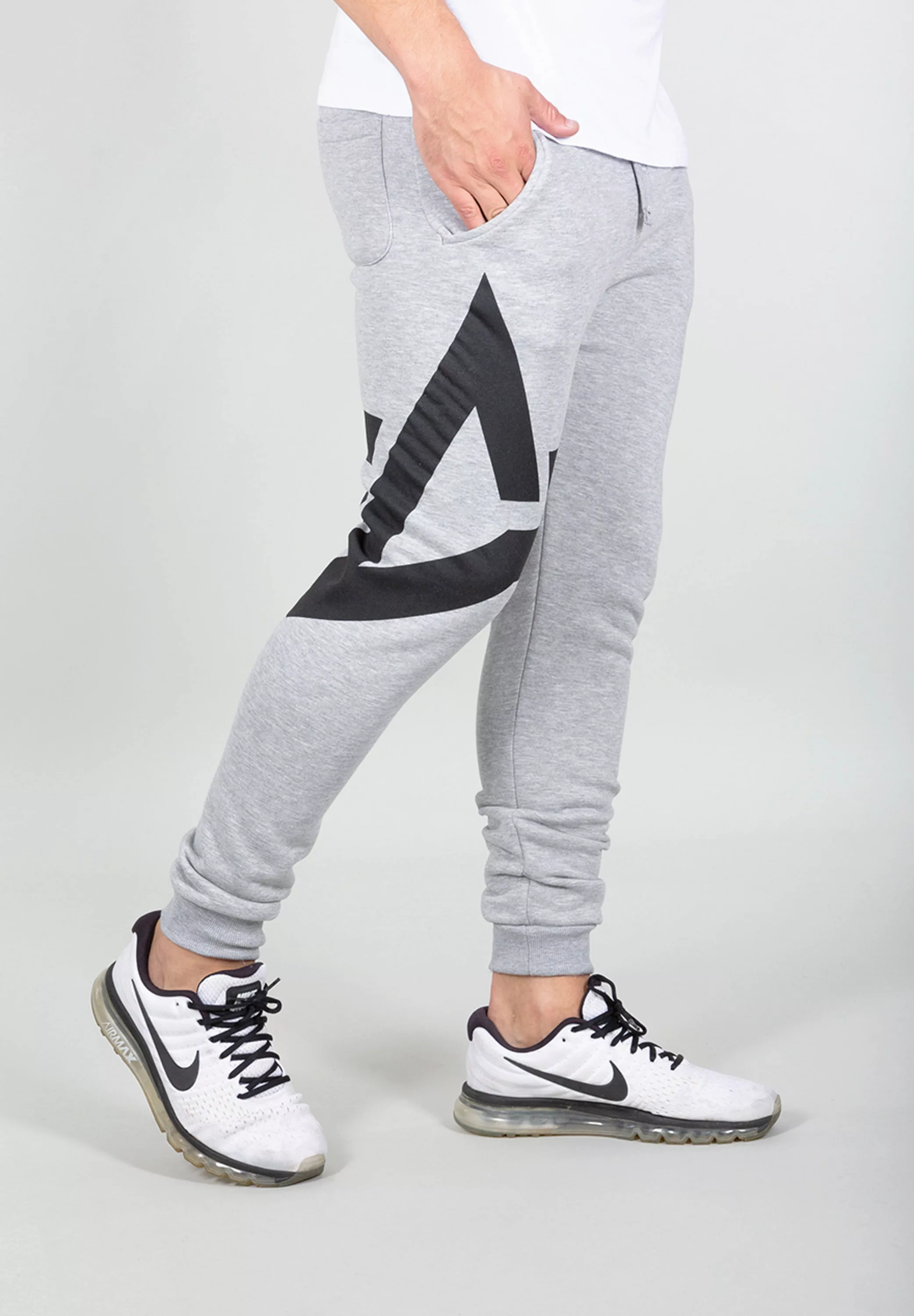 Alpha Industries Jogginghose "ALPHA INDUSTRIES Men - Jogger Side Logo Jogge günstig online kaufen