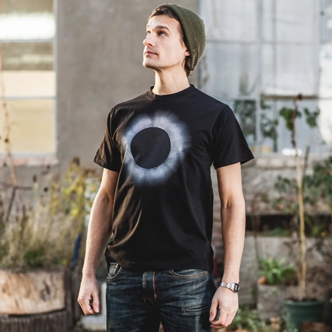 Douze - Darkstar - Mens Low Carbon Organic Cotton T-shirt günstig online kaufen
