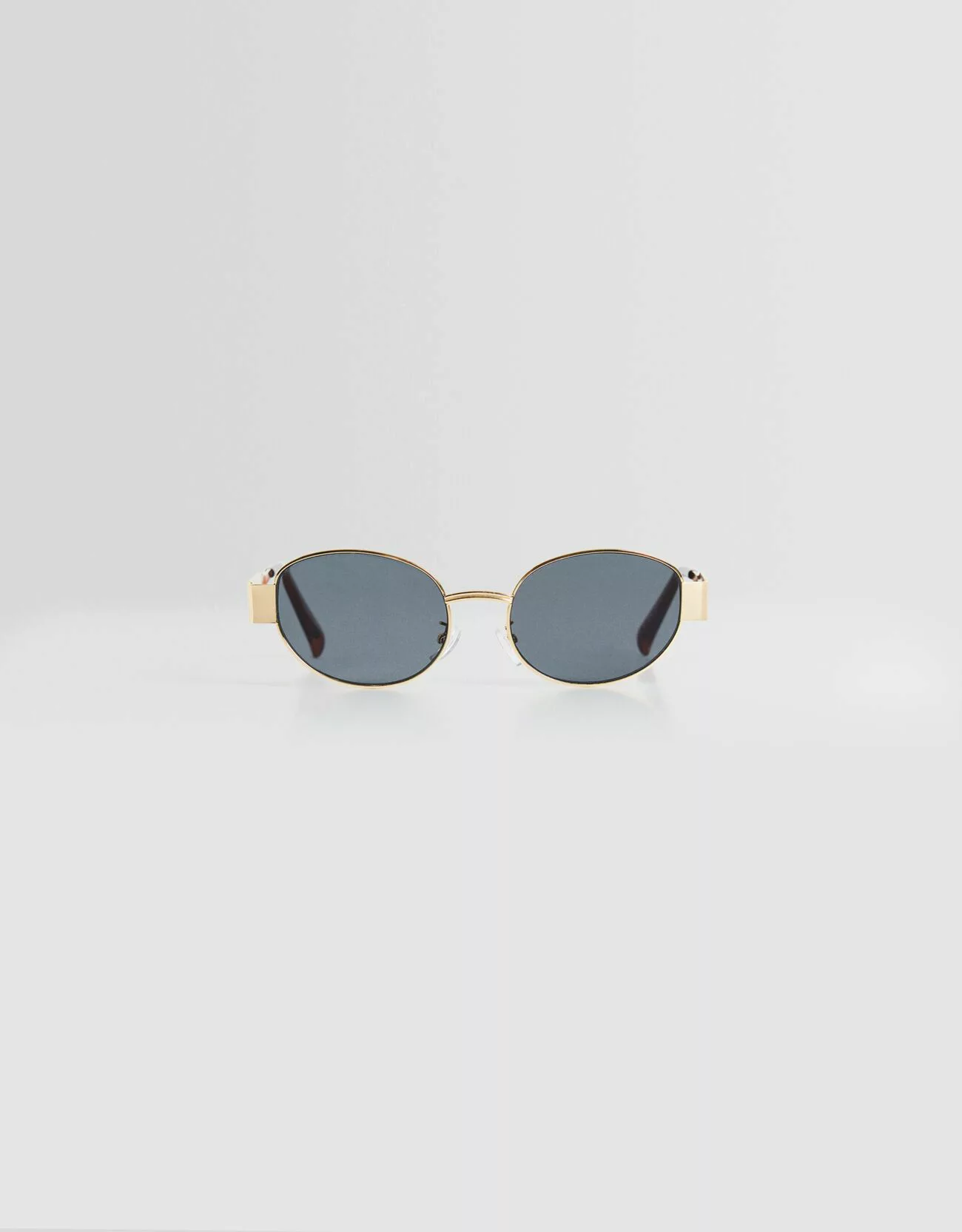 Bershka Ovale Sonnenbrille Mit Metallgestell Damen Gold günstig online kaufen