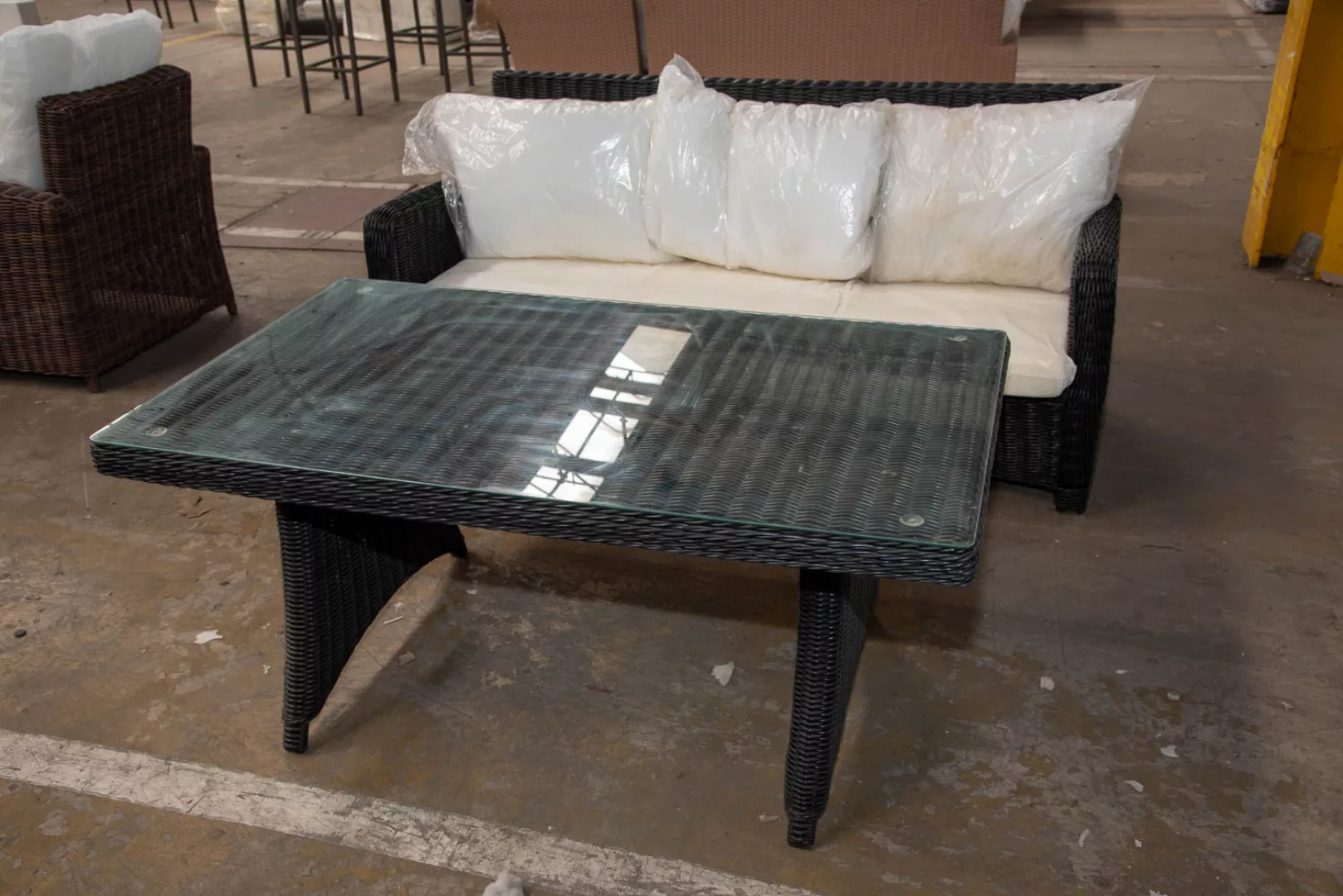 #HBM 2443: 3er Sofa San Fernando mit Tisch Sierra 5mm-schwarz günstig online kaufen