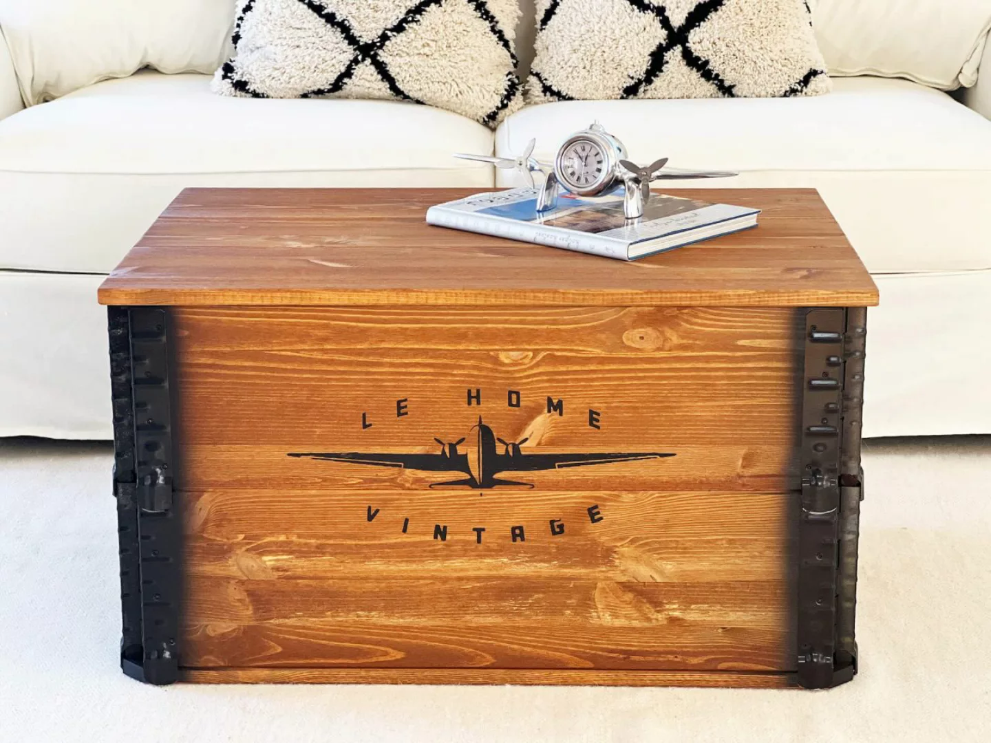 Holztruhe "Le Home" handgefertigter Vintage-Look aus Kiefer günstig online kaufen