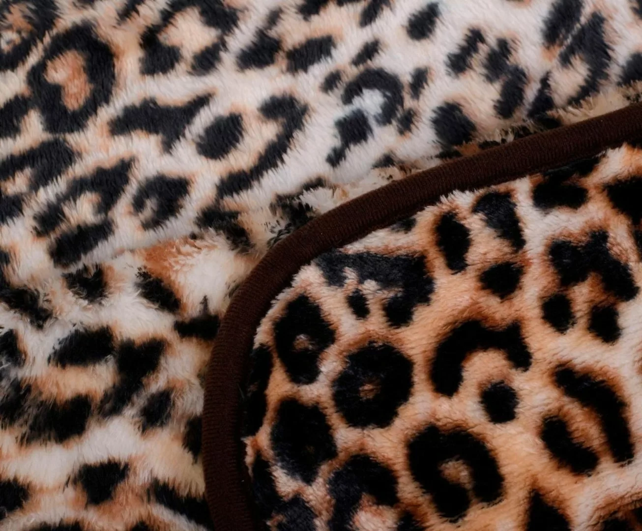 Gözze Wohndecke »Leopard«, mit gedrucktem Motiv, Kuscheldecke günstig online kaufen