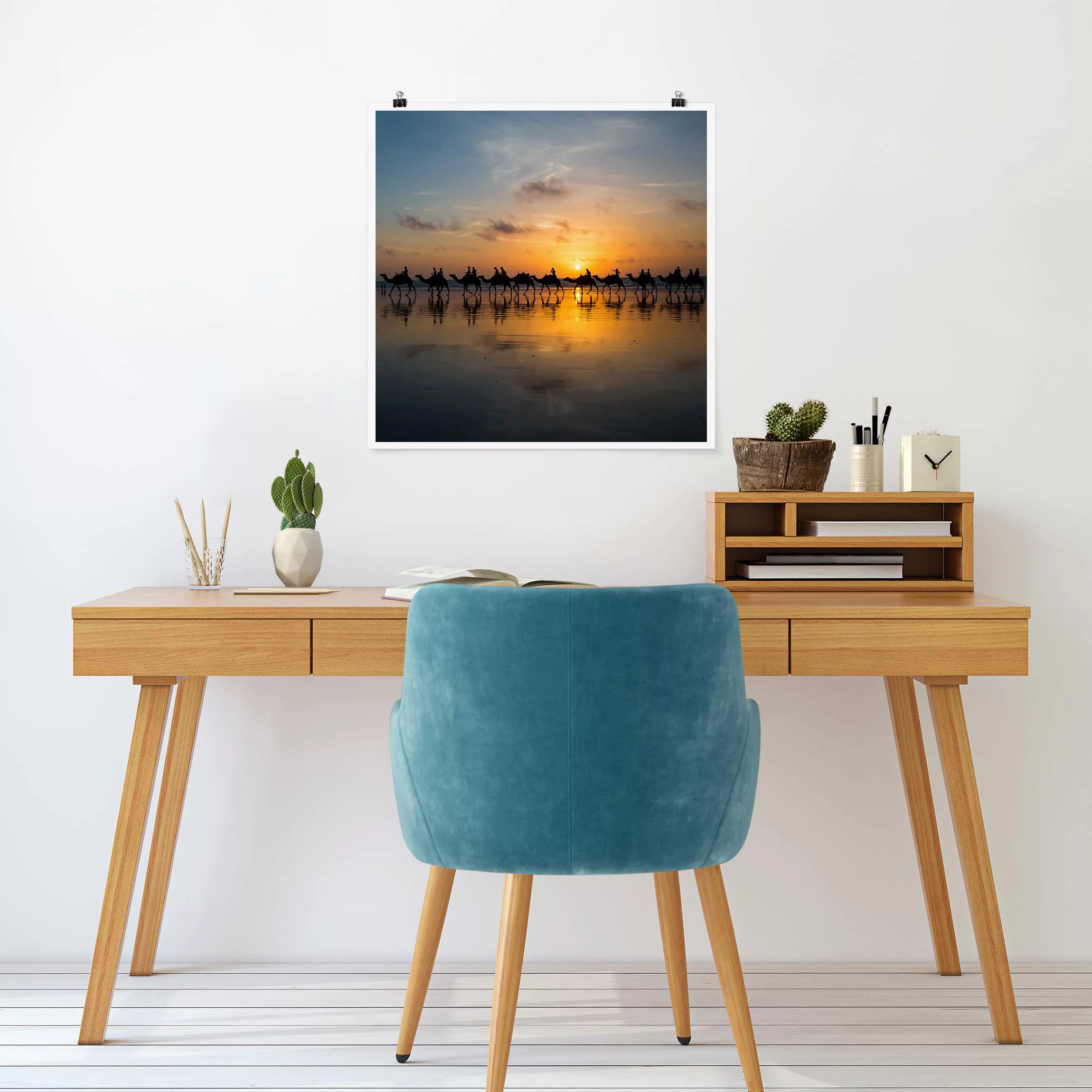 Poster Tiere - Quadrat Kamele im Sonnenuntergang günstig online kaufen