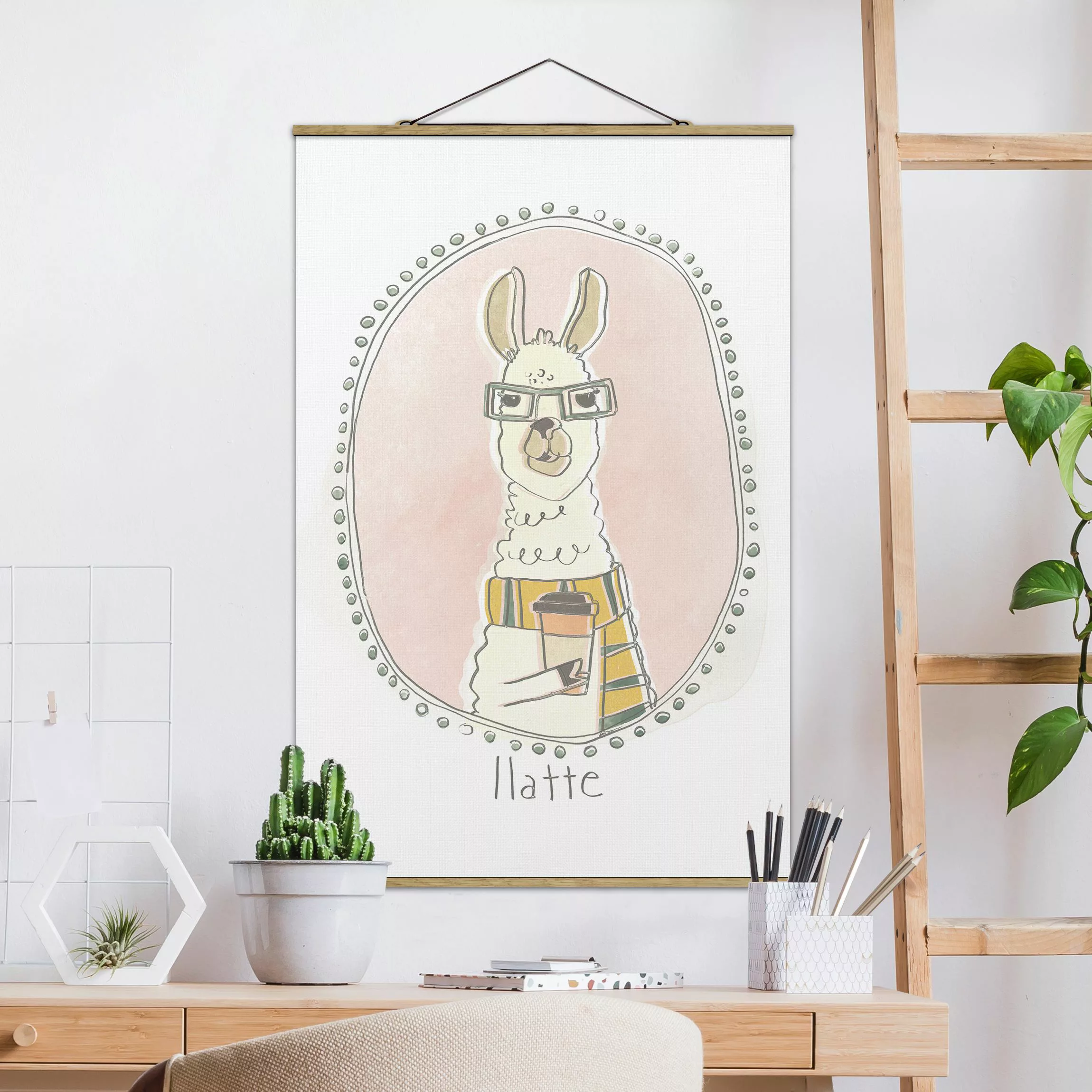 Stoffbild Spruch mit Posterleisten - Hochformat Koffeinhaltiges Lama günstig online kaufen