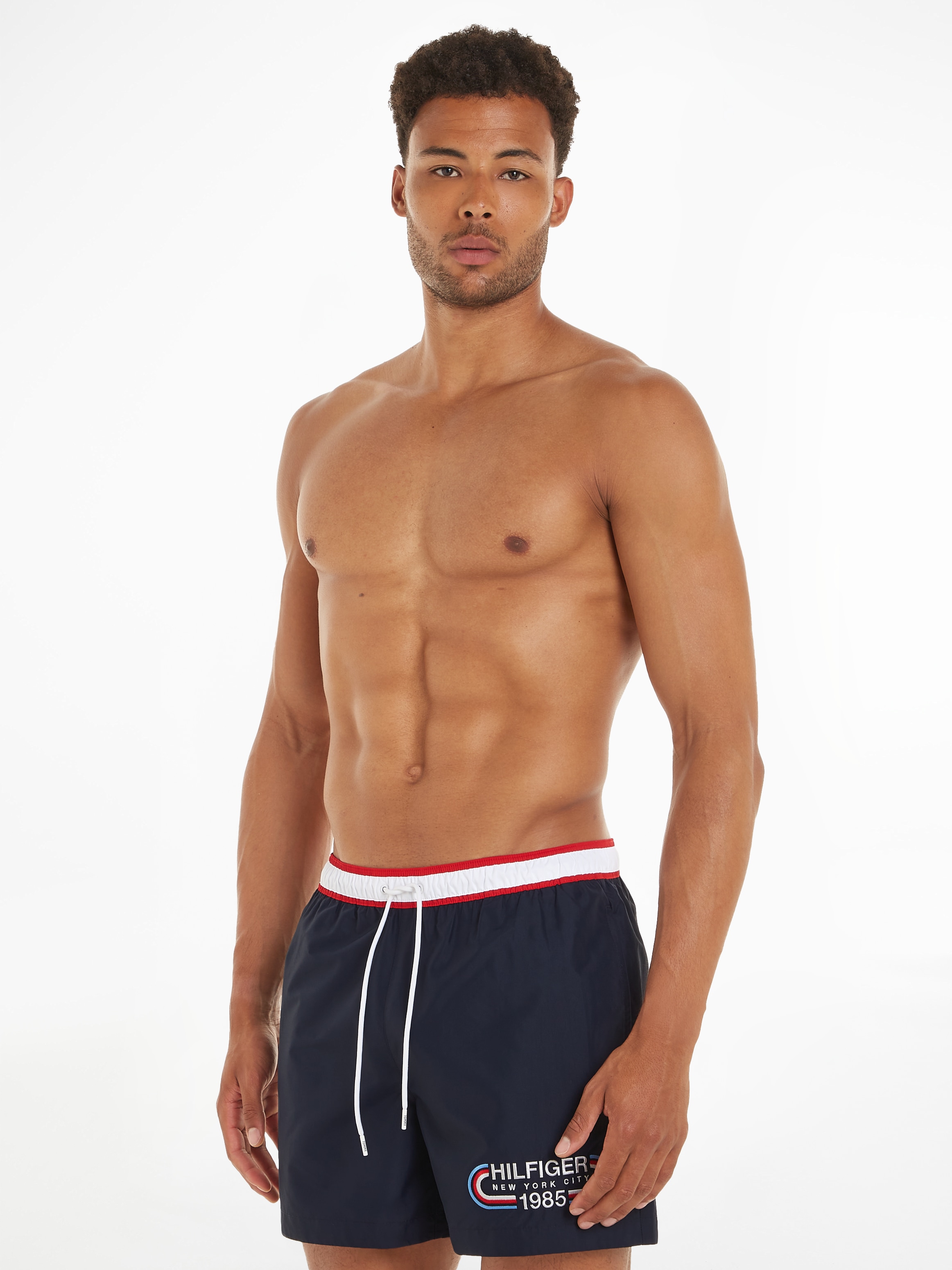 Tommy Hilfiger Swimwear Badeshorts "MEDIUM DRAWSTRING", mit kontrastfarbene günstig online kaufen