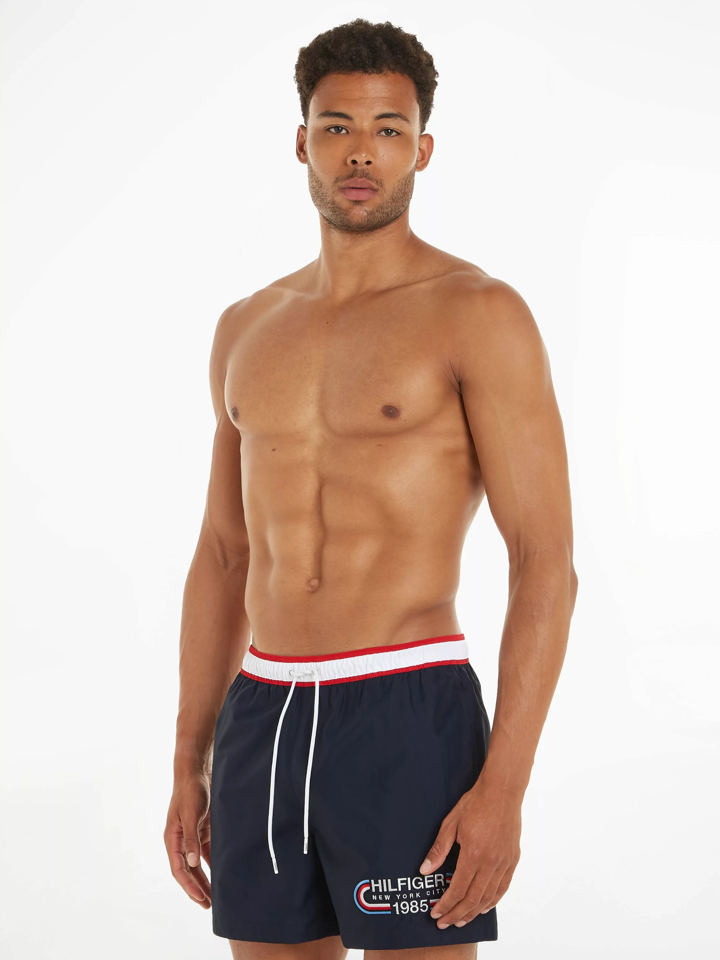 Tommy Hilfiger Swimwear Badeshorts "MEDIUM DRAWSTRING", mit kontrastfarbene günstig online kaufen