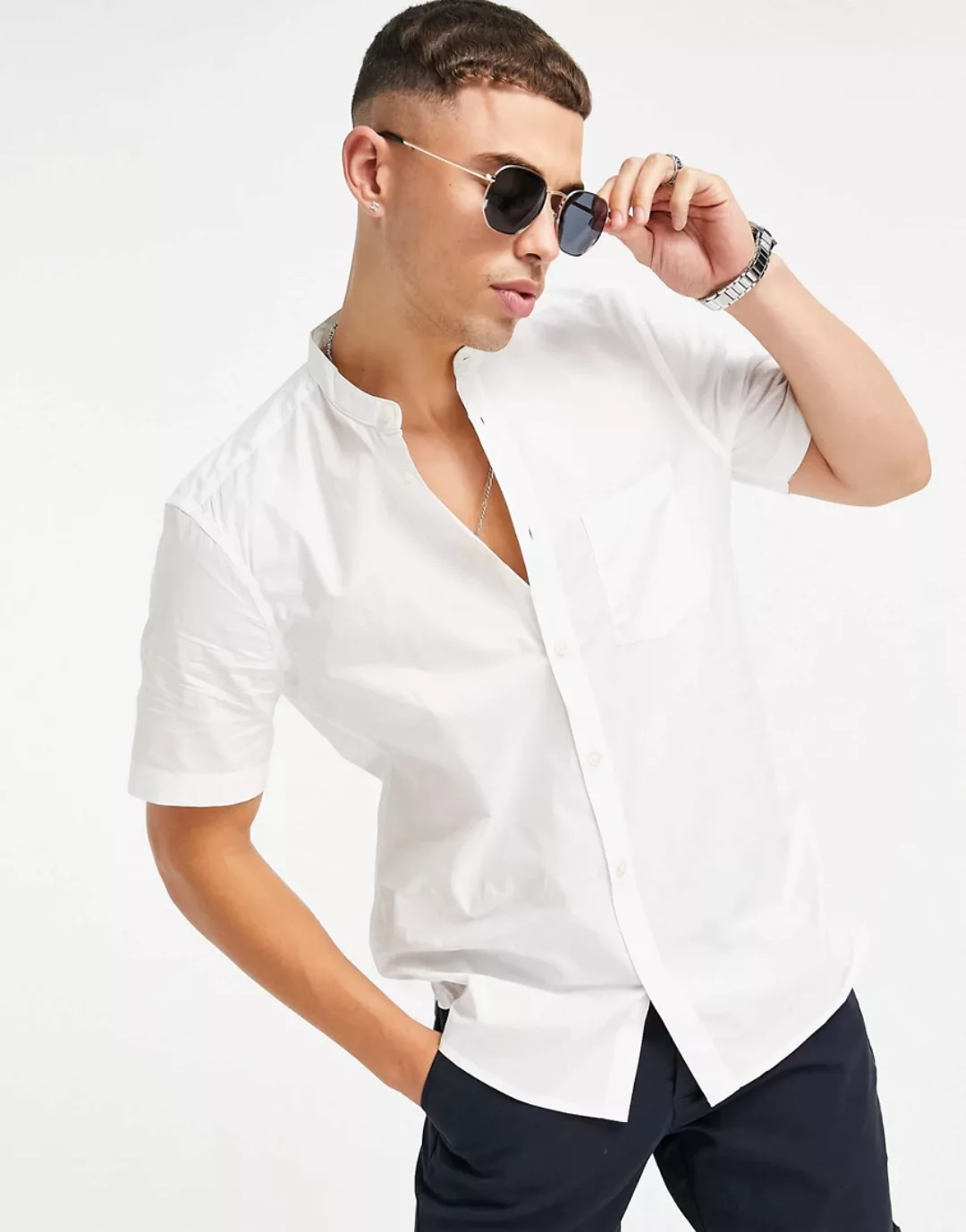 French Connection – Kurzärmliges Hemd in Weiß mit Henley-Kragen günstig online kaufen