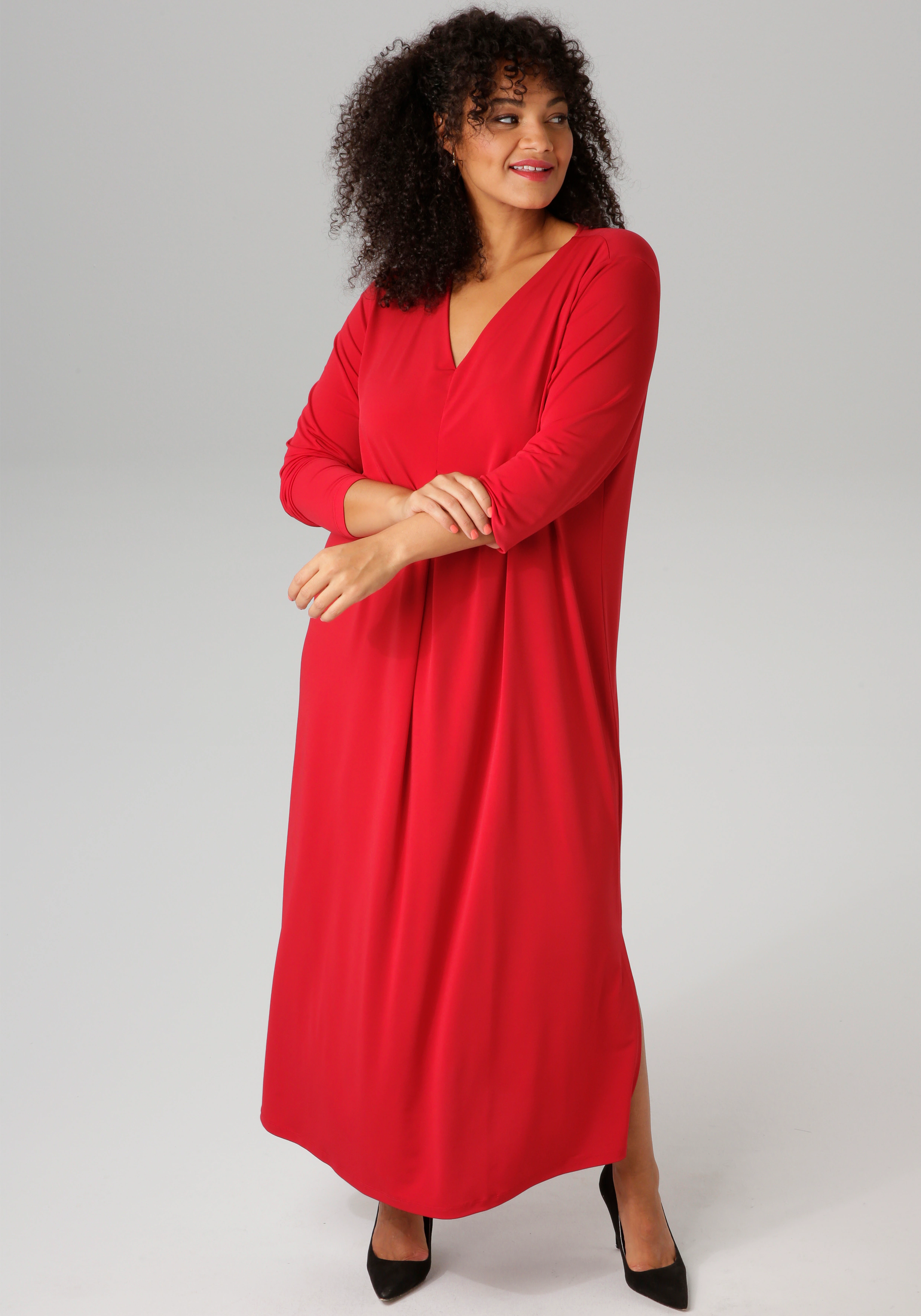 Aniston PLUS Maxikleid, mit raffinieren Seitenschlitzen günstig online kaufen