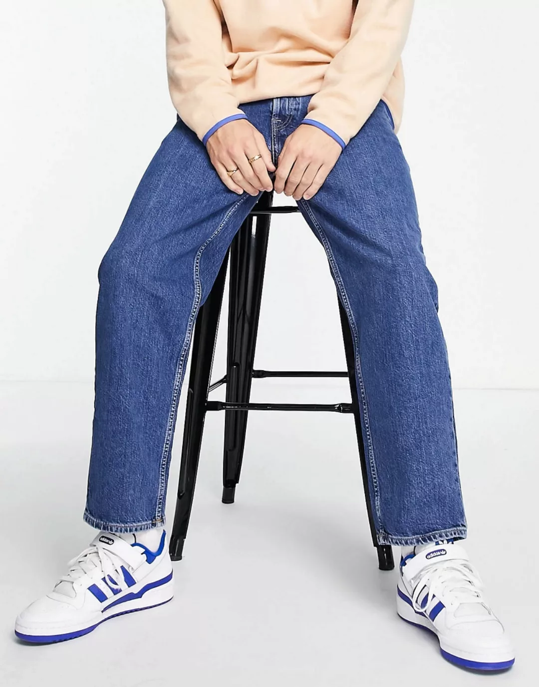 Jack & Jones – Intelligence Rob – Jeans mit weitem Bein in Dunkelblau-Marin günstig online kaufen