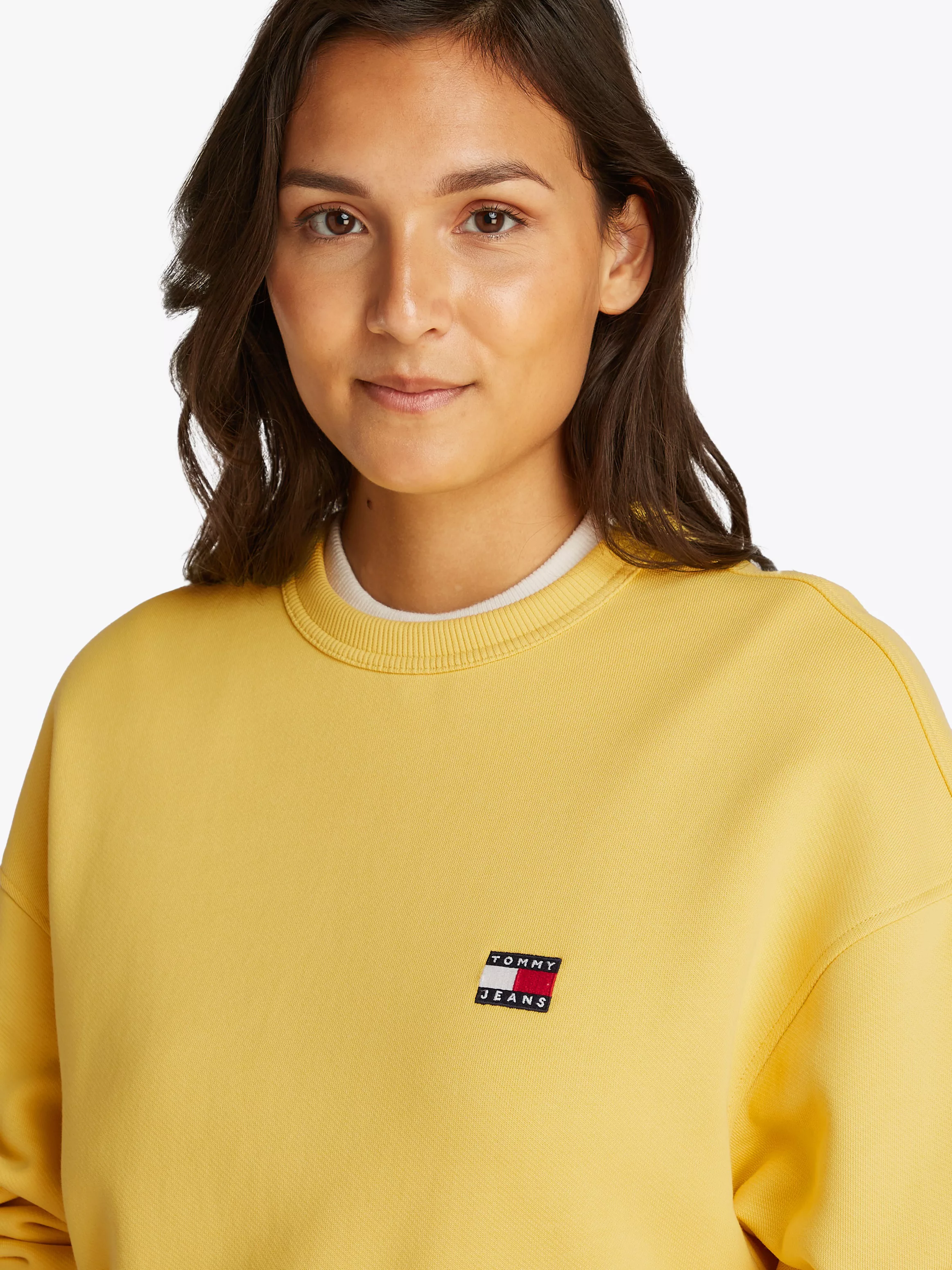 Tommy Jeans Sweatshirt "TJW BXY BADGE CREW", mit Logo-Badge günstig online kaufen