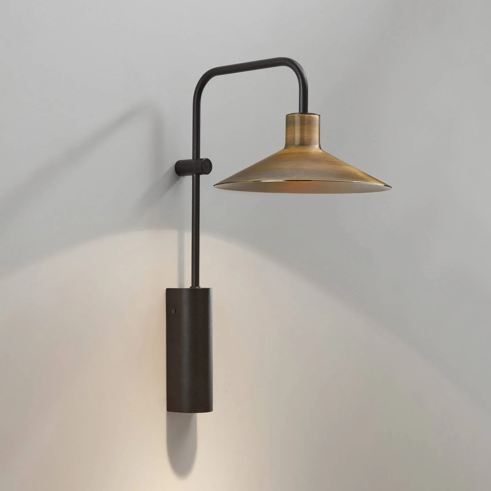 Bover Platet A02 Wandlampe E14 Schalter, messing günstig online kaufen