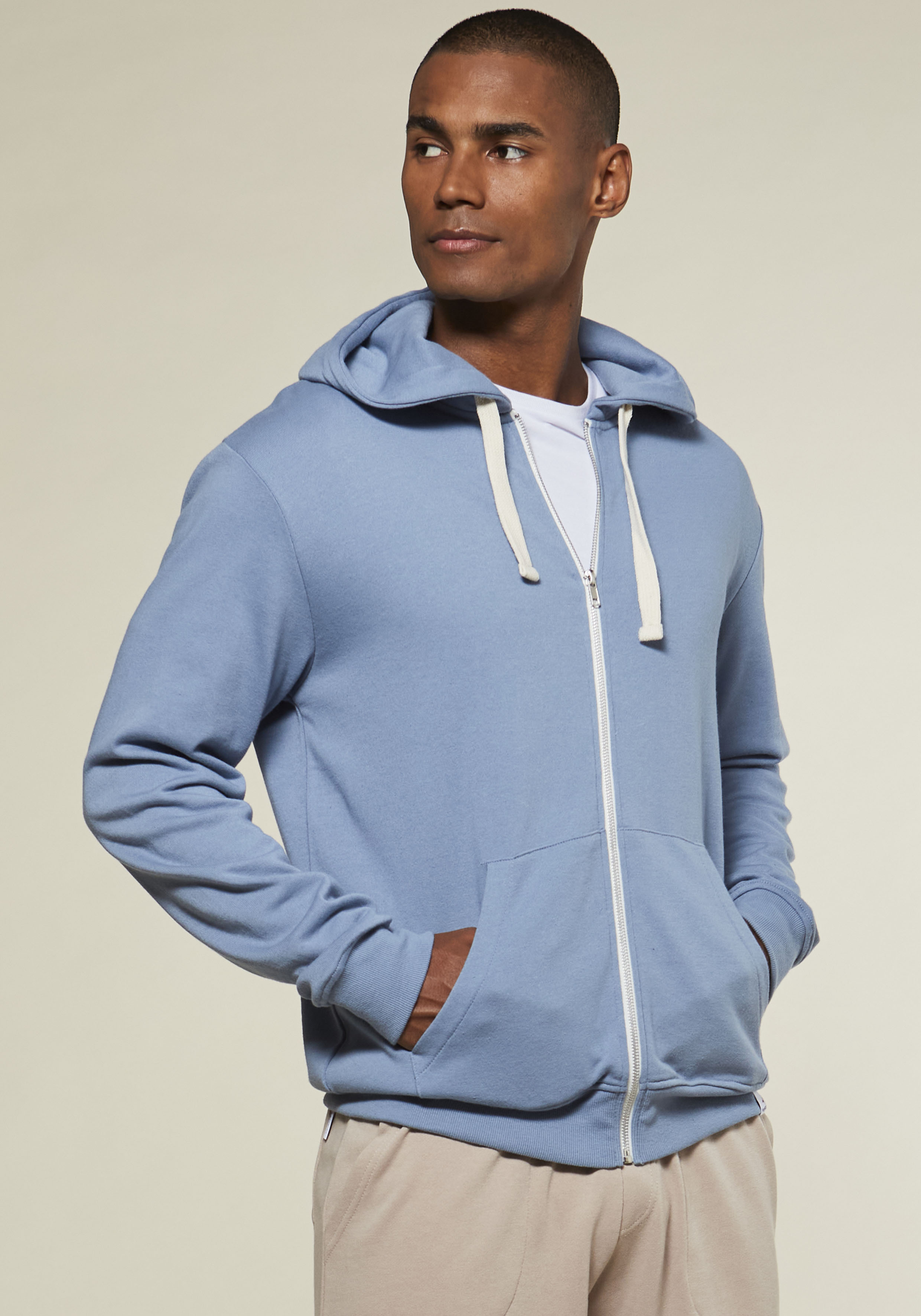 KangaROOS Kapuzensweatjacke, mit Kapuze, kontrast Zipper und kontrast Bände günstig online kaufen