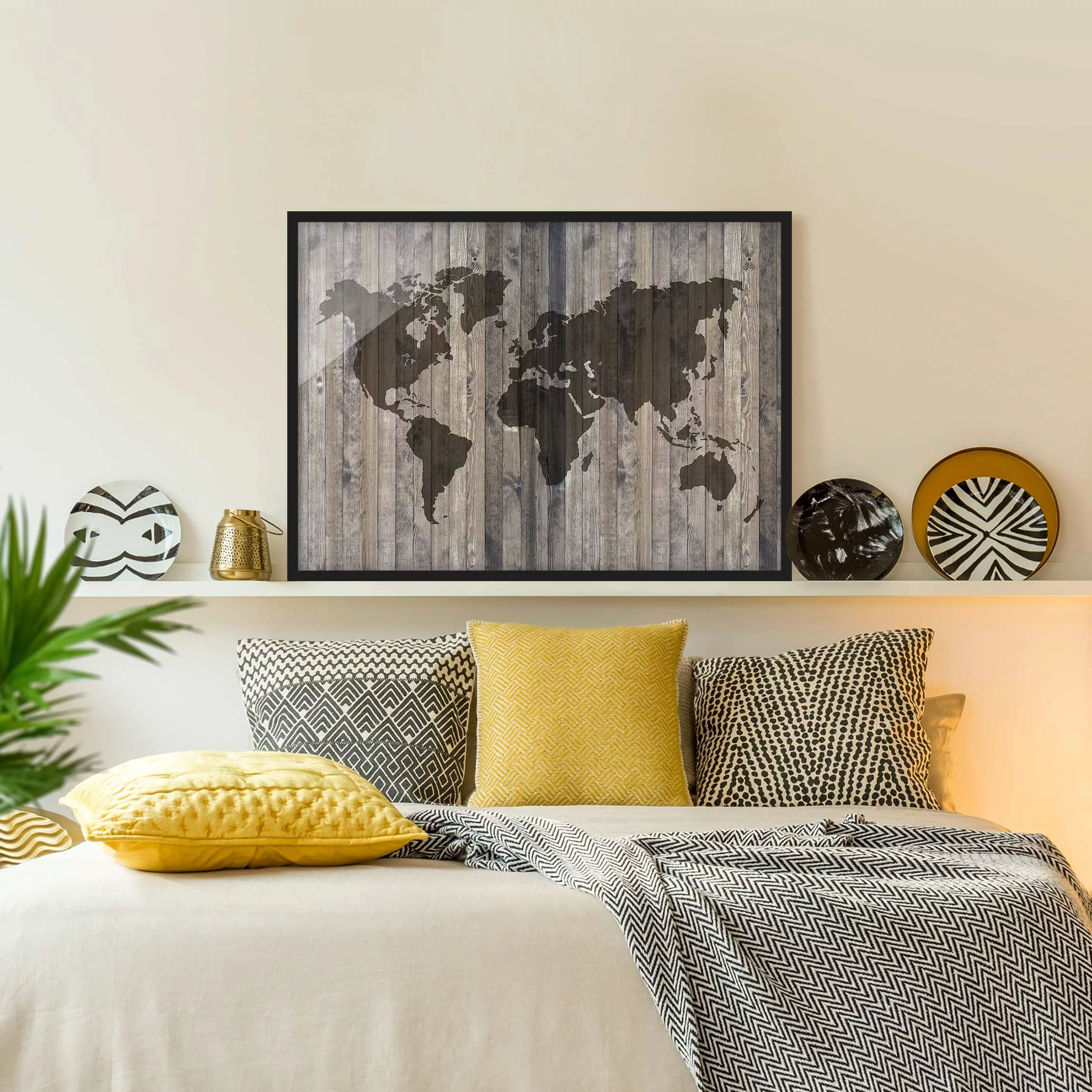 Bild mit Rahmen Stadt-, Land- & Weltkarte - Querformat Holz Weltkarte günstig online kaufen