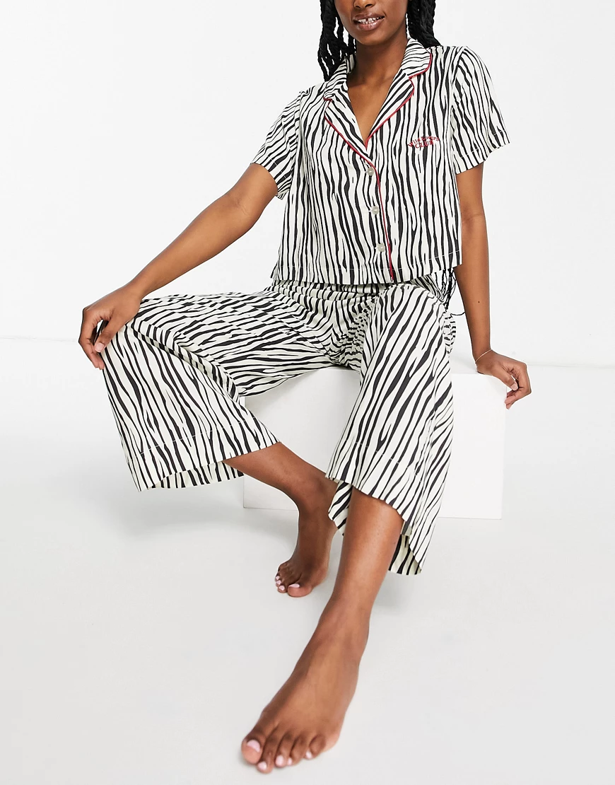 Wild Lovers – Heidi – Gemusterte Pyjamahose mit Zebramuster in Schwarz-Weiß günstig online kaufen