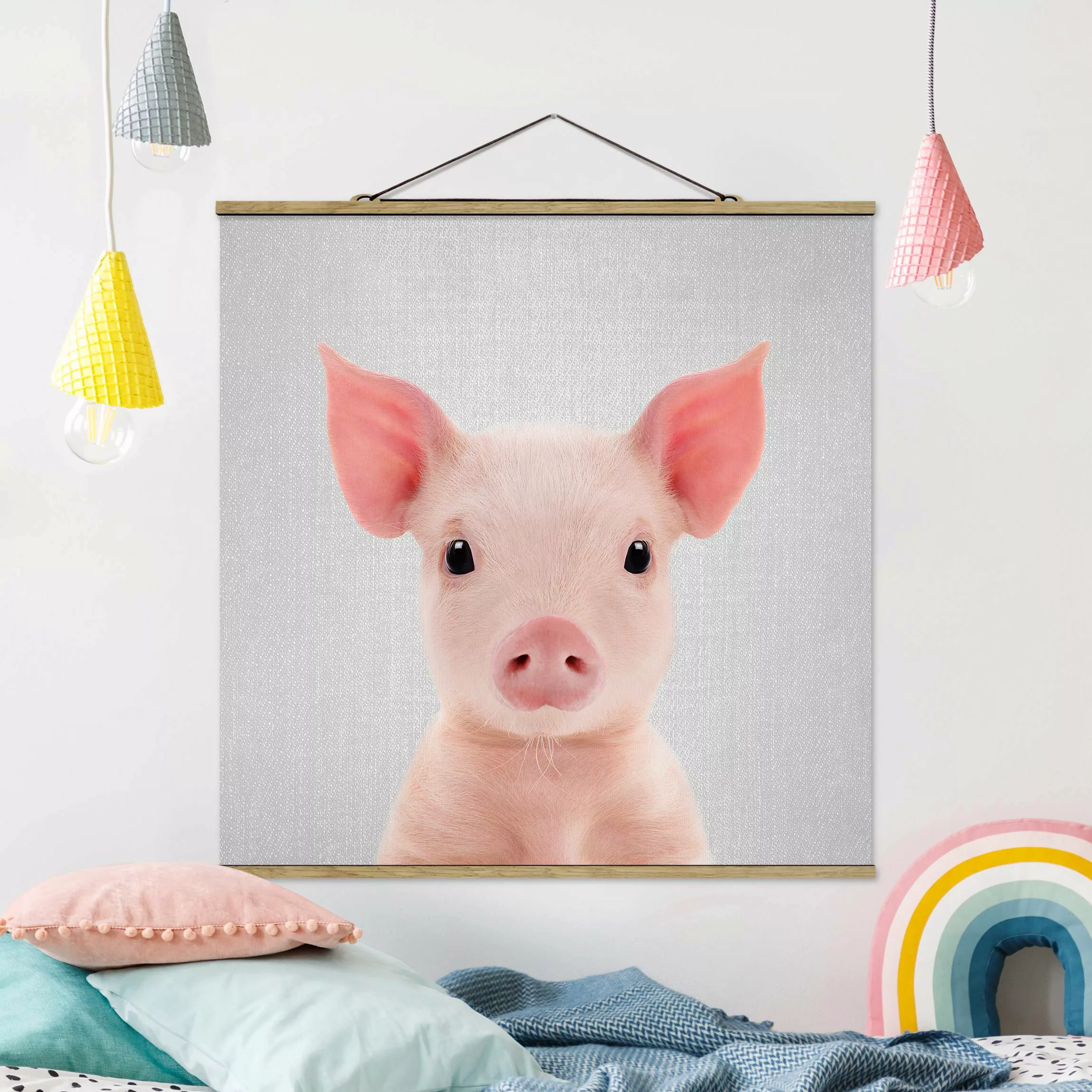 Stoffbild mit Posterleisten Baby Ferkel Fips günstig online kaufen