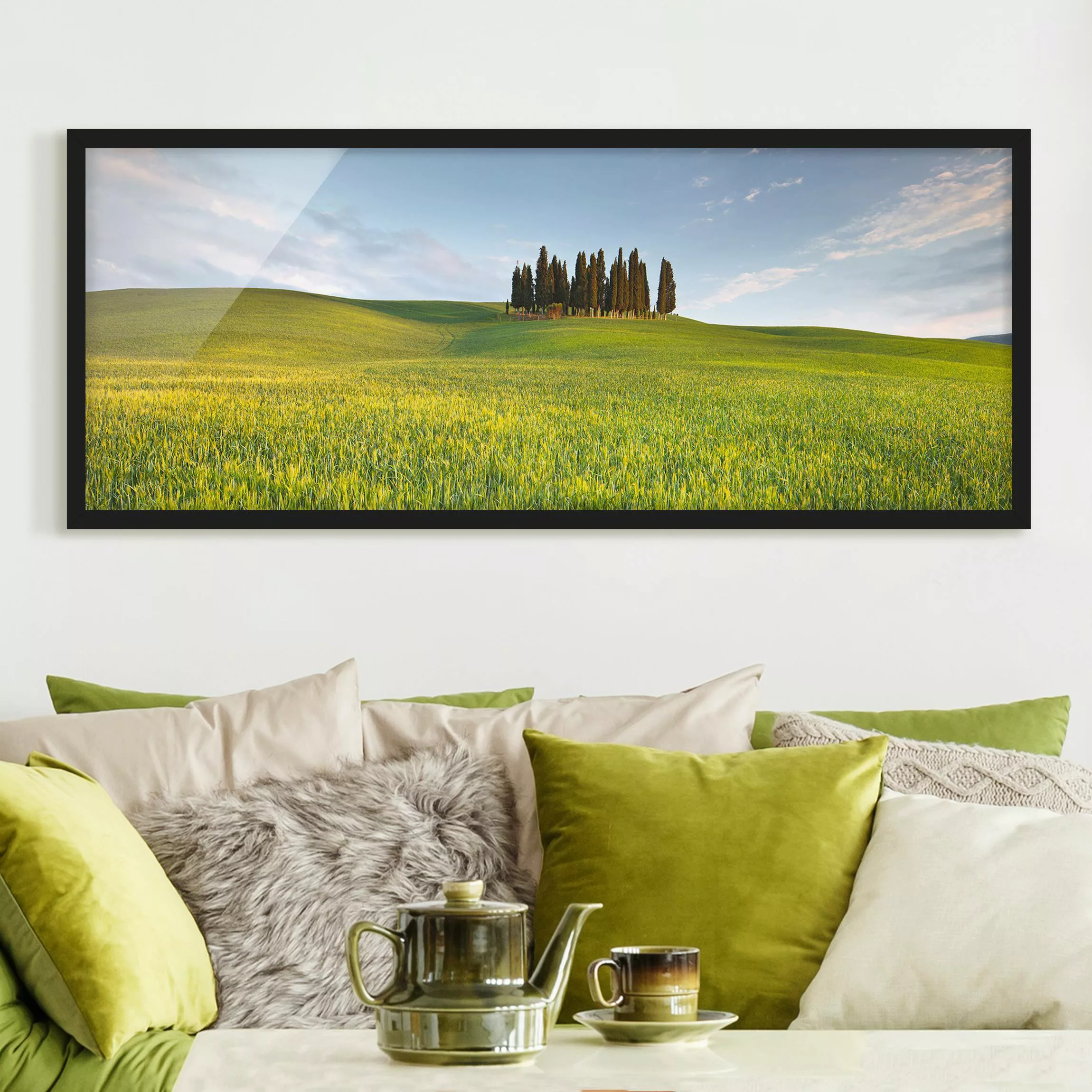 Bild mit Rahmen Natur & Landschaft - Panorama Grünes Feld in Toskana günstig online kaufen