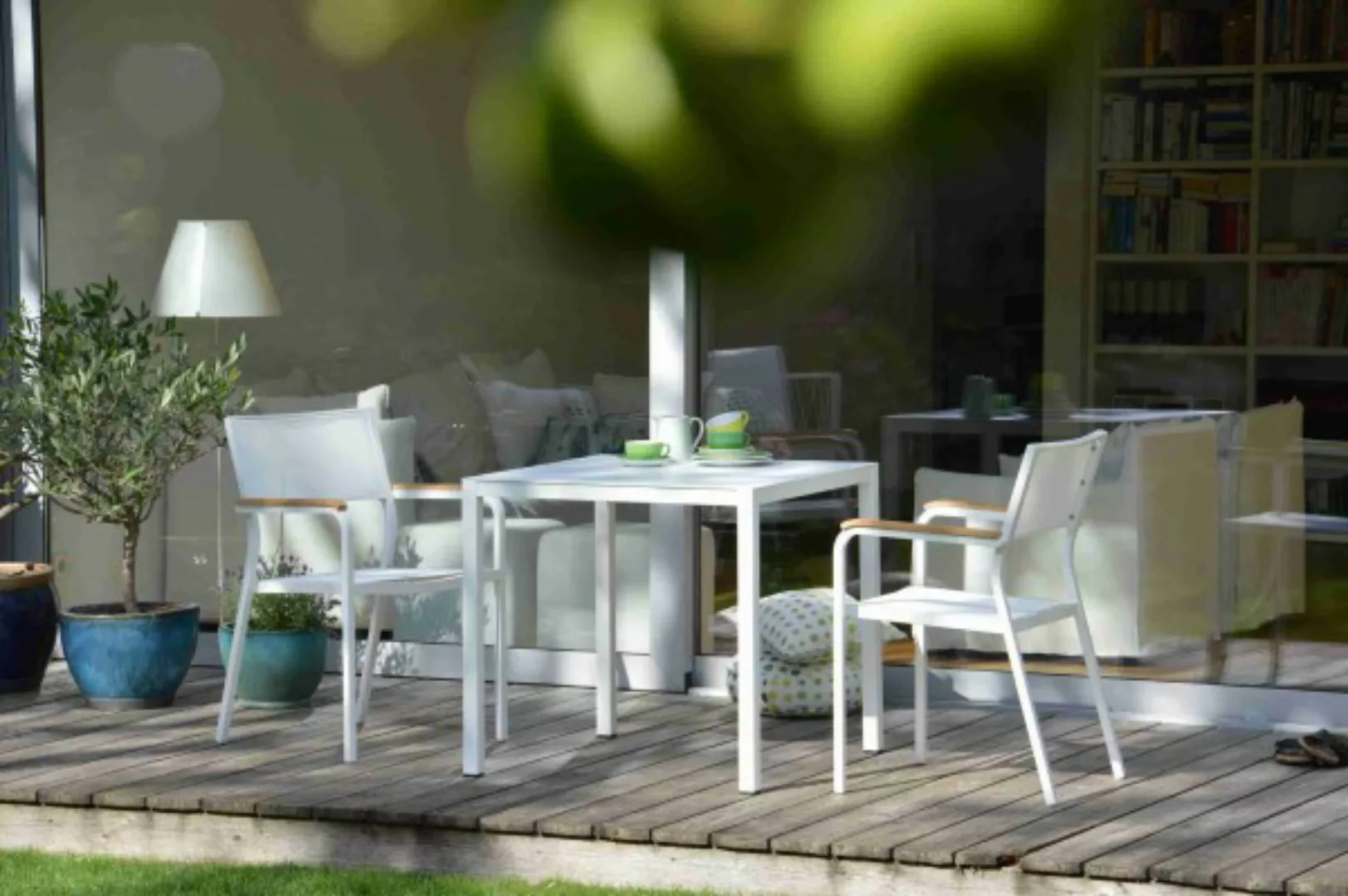Aria Outdoor-Tisch 80 x 80 x 75 weiß günstig online kaufen