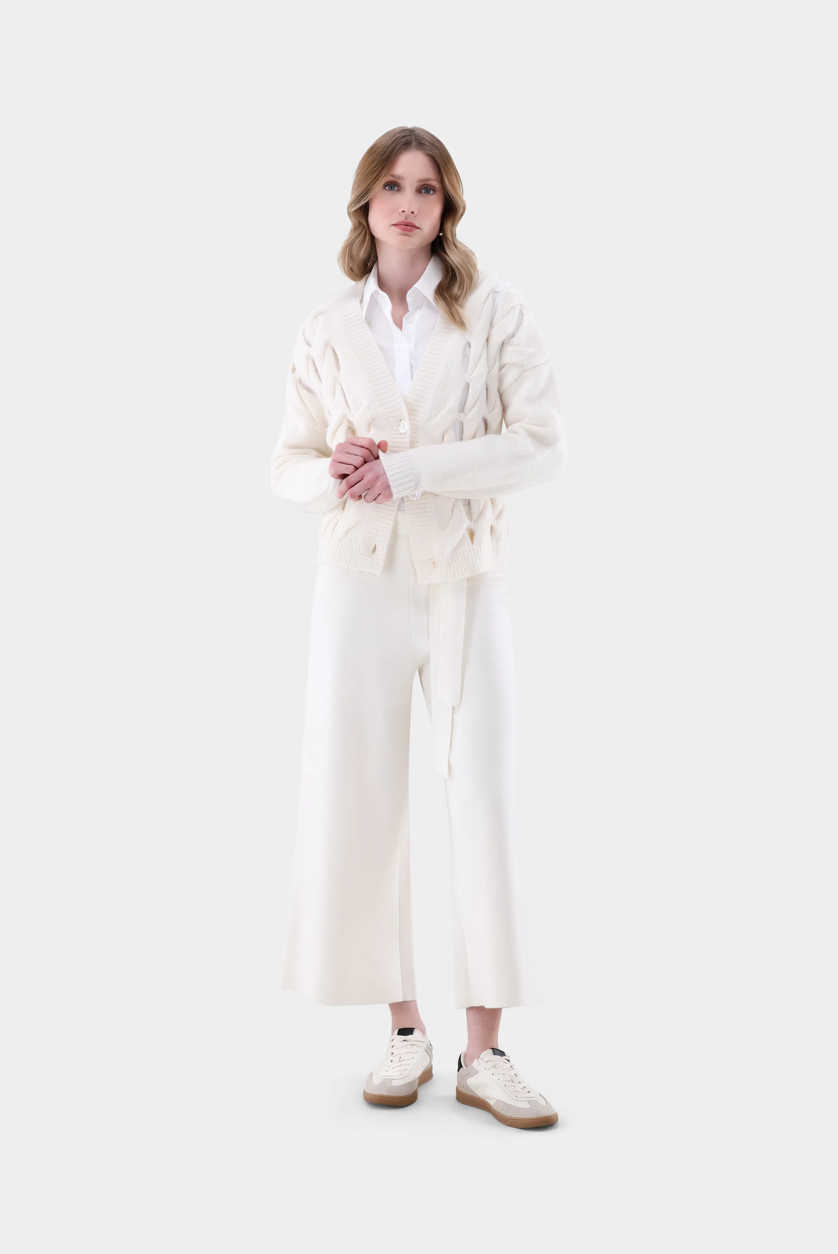 Strickjacke mit offenem Zopfstrickmuster günstig online kaufen