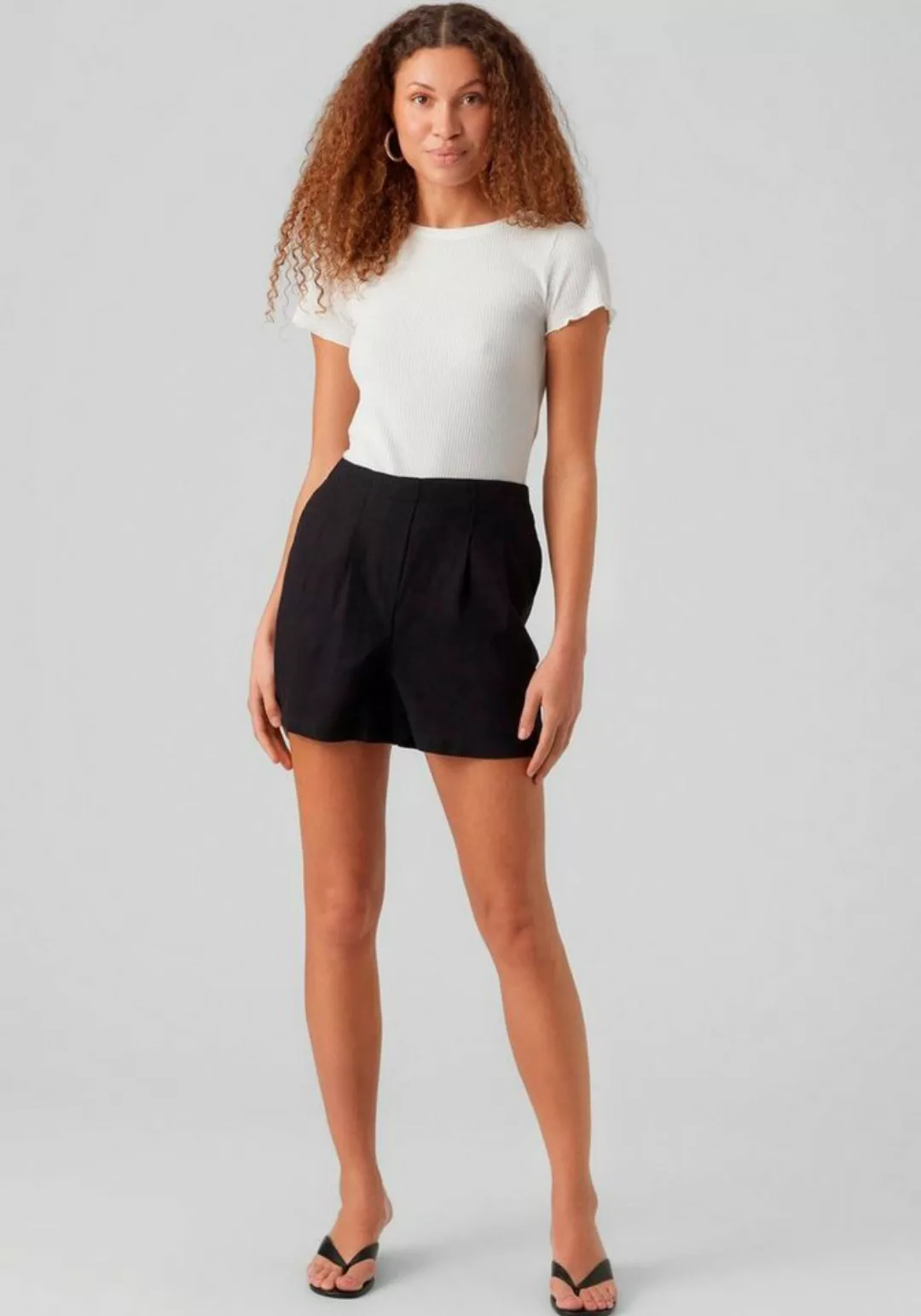 Vero Moda Shorts VMJESMILO HW SHORTS WVN GA NOOS mit Leinen günstig online kaufen