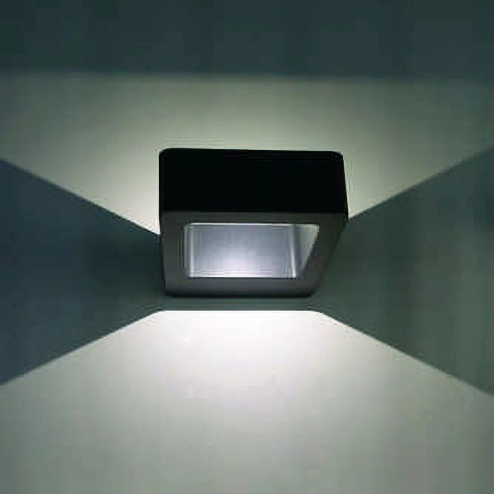 Moderne LED-Wandleuchte Juna für außen günstig online kaufen