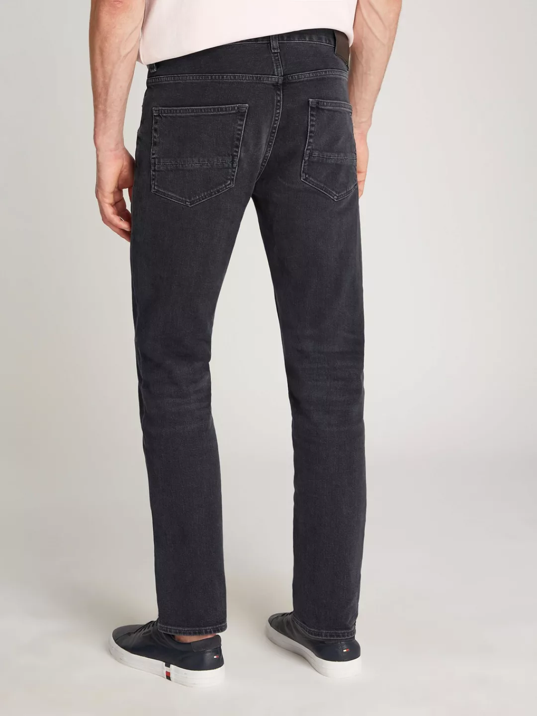 Tommy Hilfiger Straight-Jeans "STRAIGHT DENTON STR CLARK BLACK", in schwarz günstig online kaufen