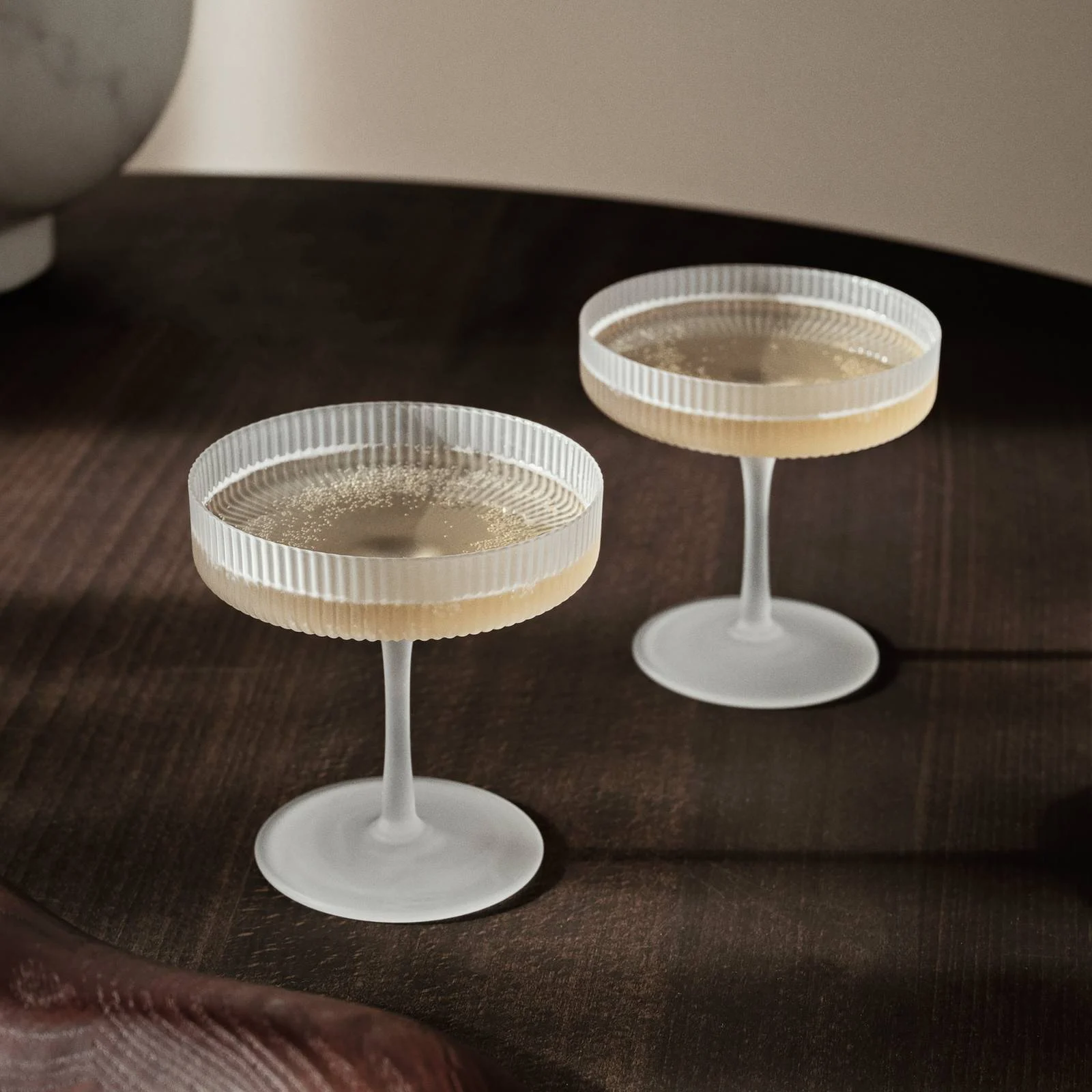 ferm LIVING Sektschale Ripple, weiß, 150 ml, Glas, 2er-Set günstig online kaufen