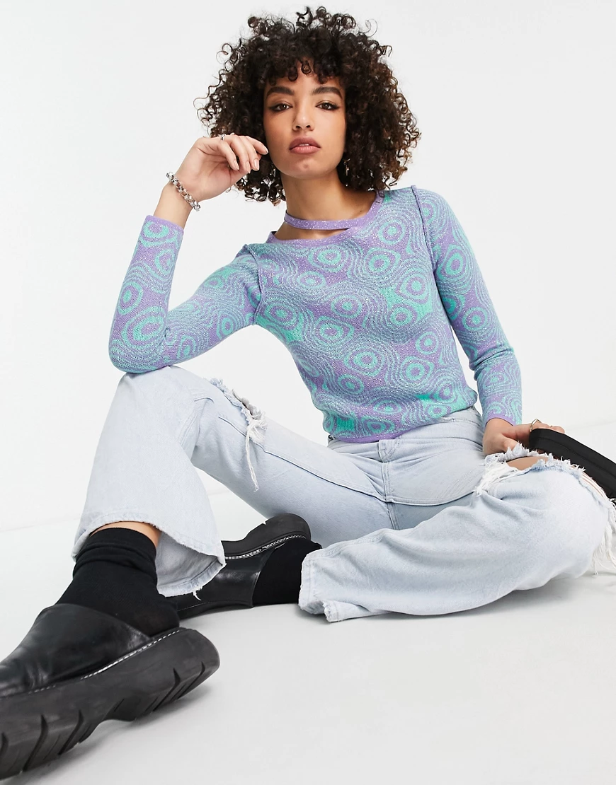 ASOS DESIGN – Pullover mit Wirbelmuster und asymmetrischem Ausschnitt-Lila günstig online kaufen