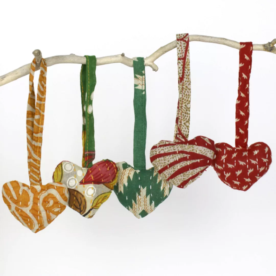 Hängende Herz-deko, Herz Dekoration Aus Upcycled Sari günstig online kaufen