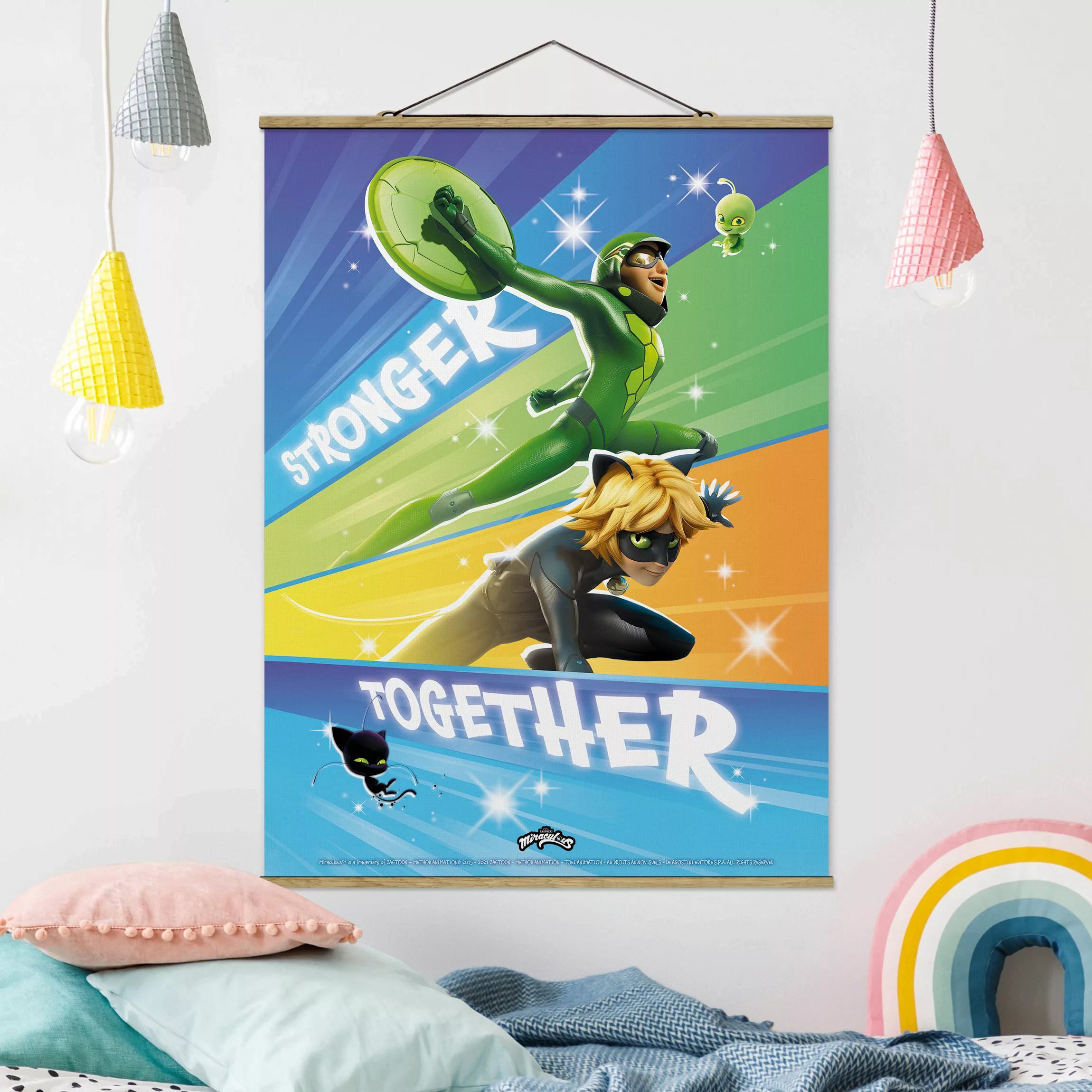 Stoffbild mit Posterleisten Miraculous Cat Noir und Carapace Stronger Toget günstig online kaufen