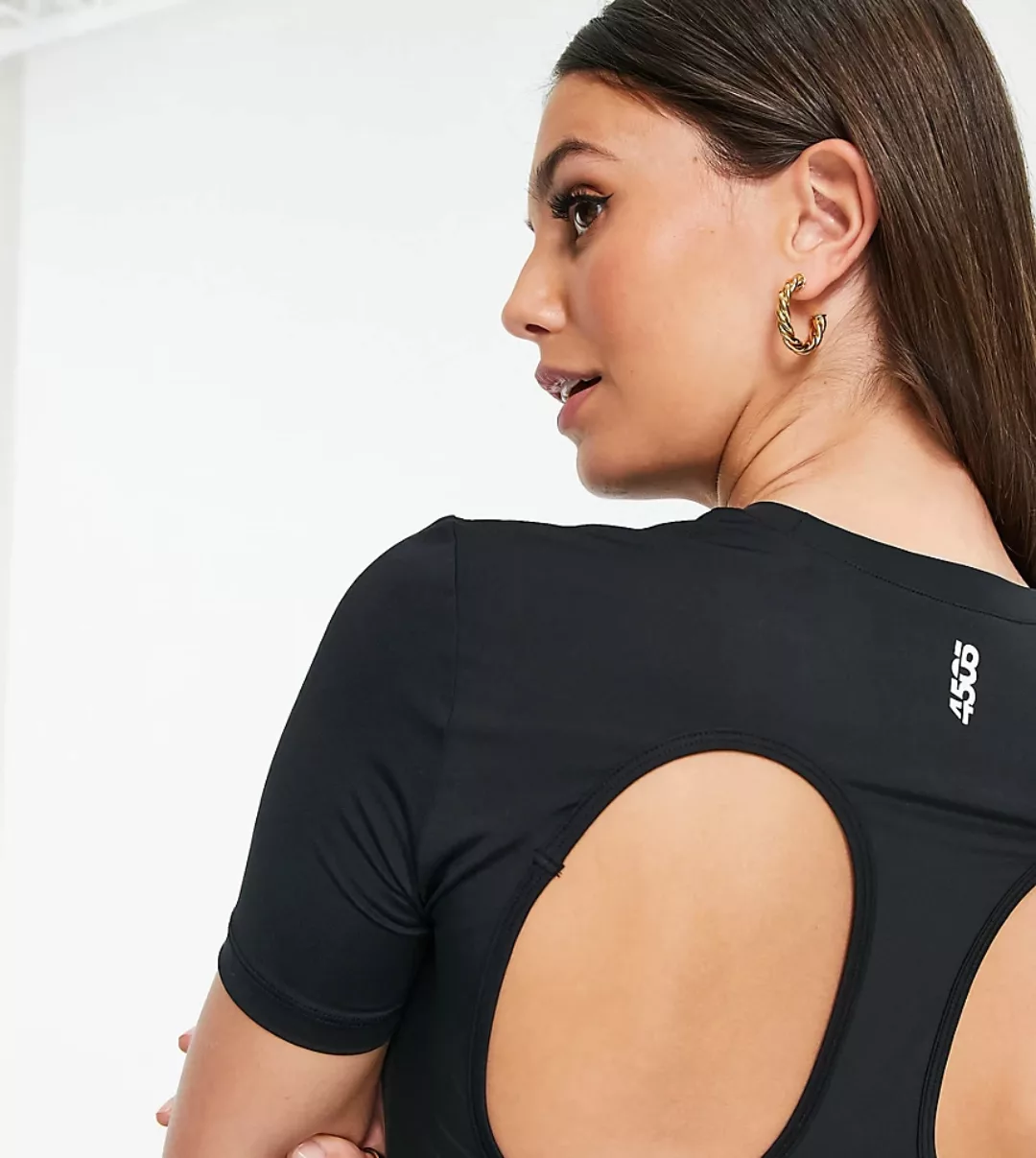 ASOS 4505 Tall – T-Shirt mit Rückenausschnitt-Schwarz günstig online kaufen