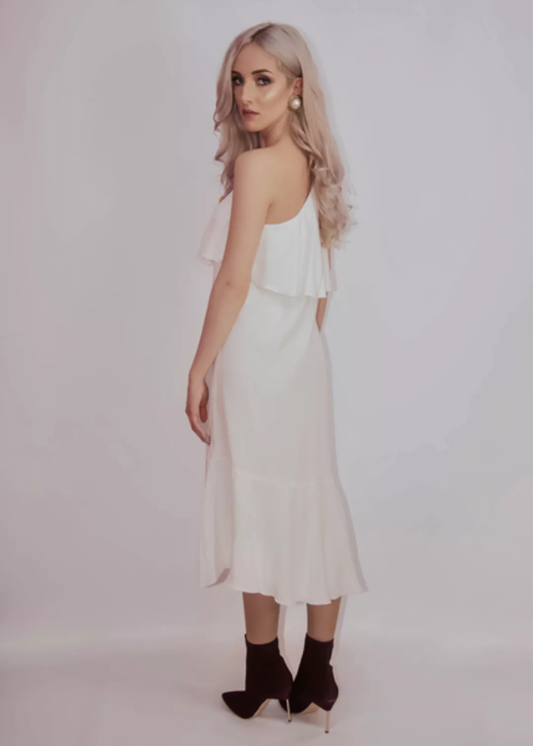 Langes Seidenkleid In Weiß günstig online kaufen