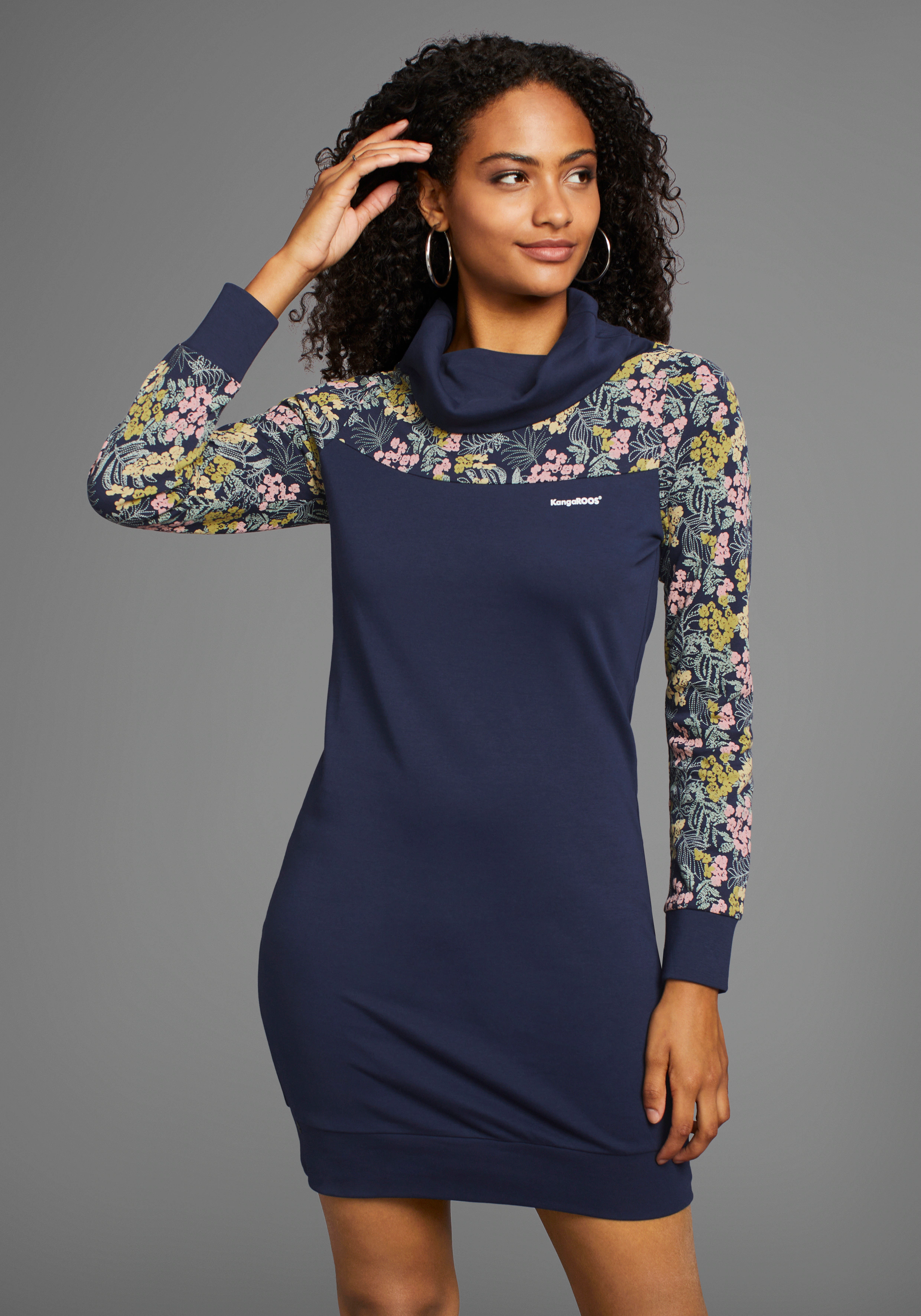 KangaROOS Sweatkleid, mit Print-Details günstig online kaufen