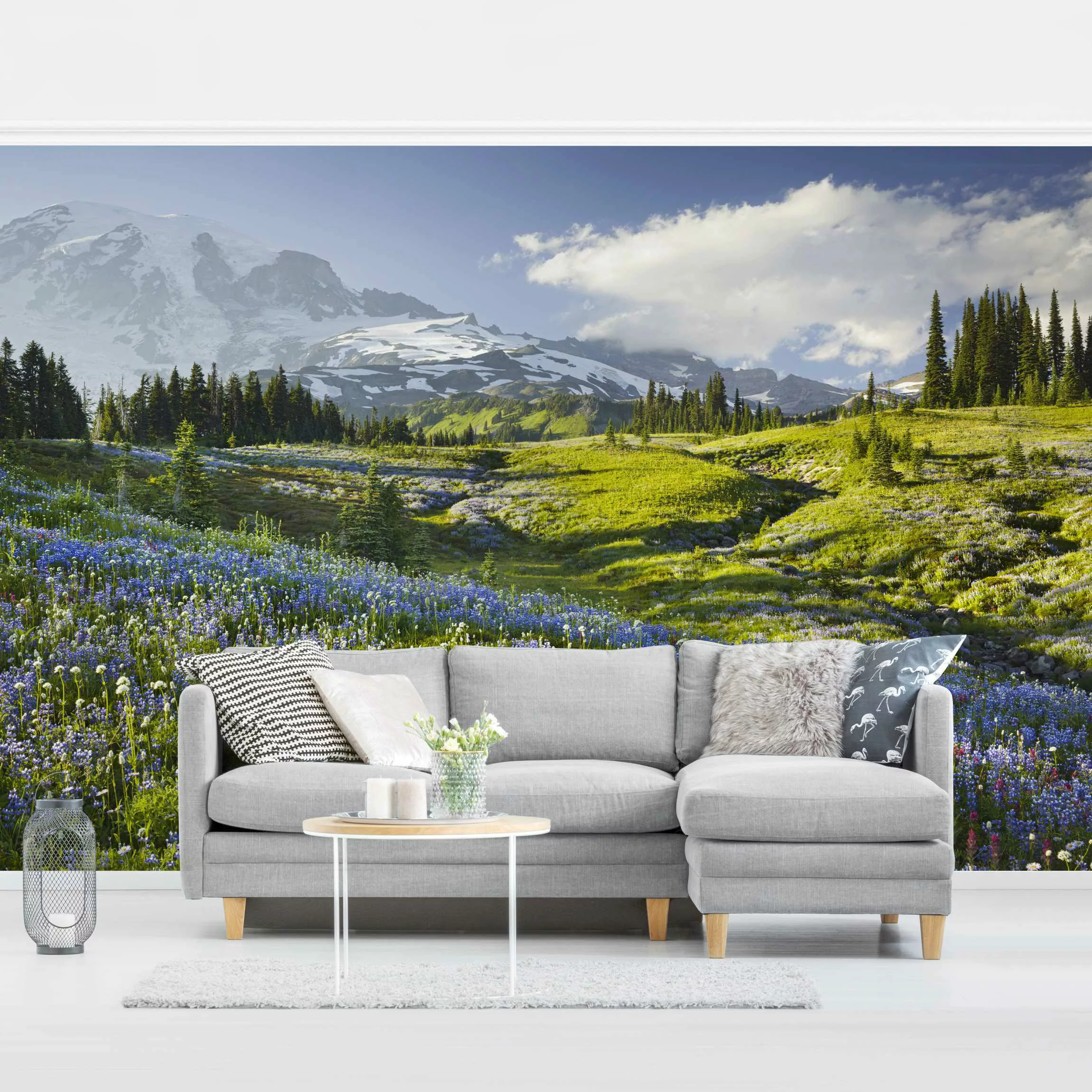 Bilderwelten Fototapete Bergwiese mit Blumen vor Mt. Rainier grün Gr. 432 x günstig online kaufen