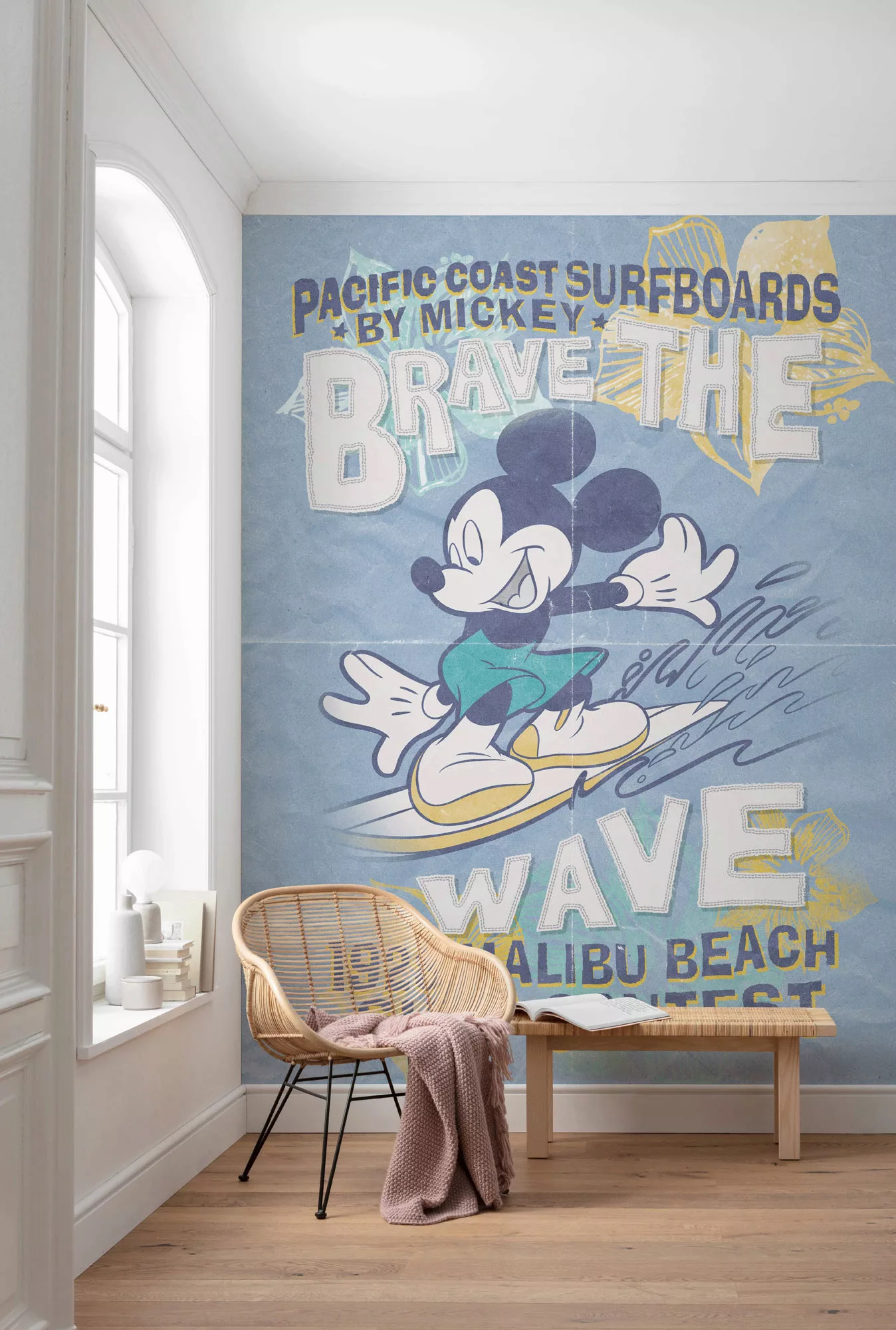 Komar Vliestapete »Mickey Brave the Wave«, 200x280 cm (Breite x Höhe) günstig online kaufen