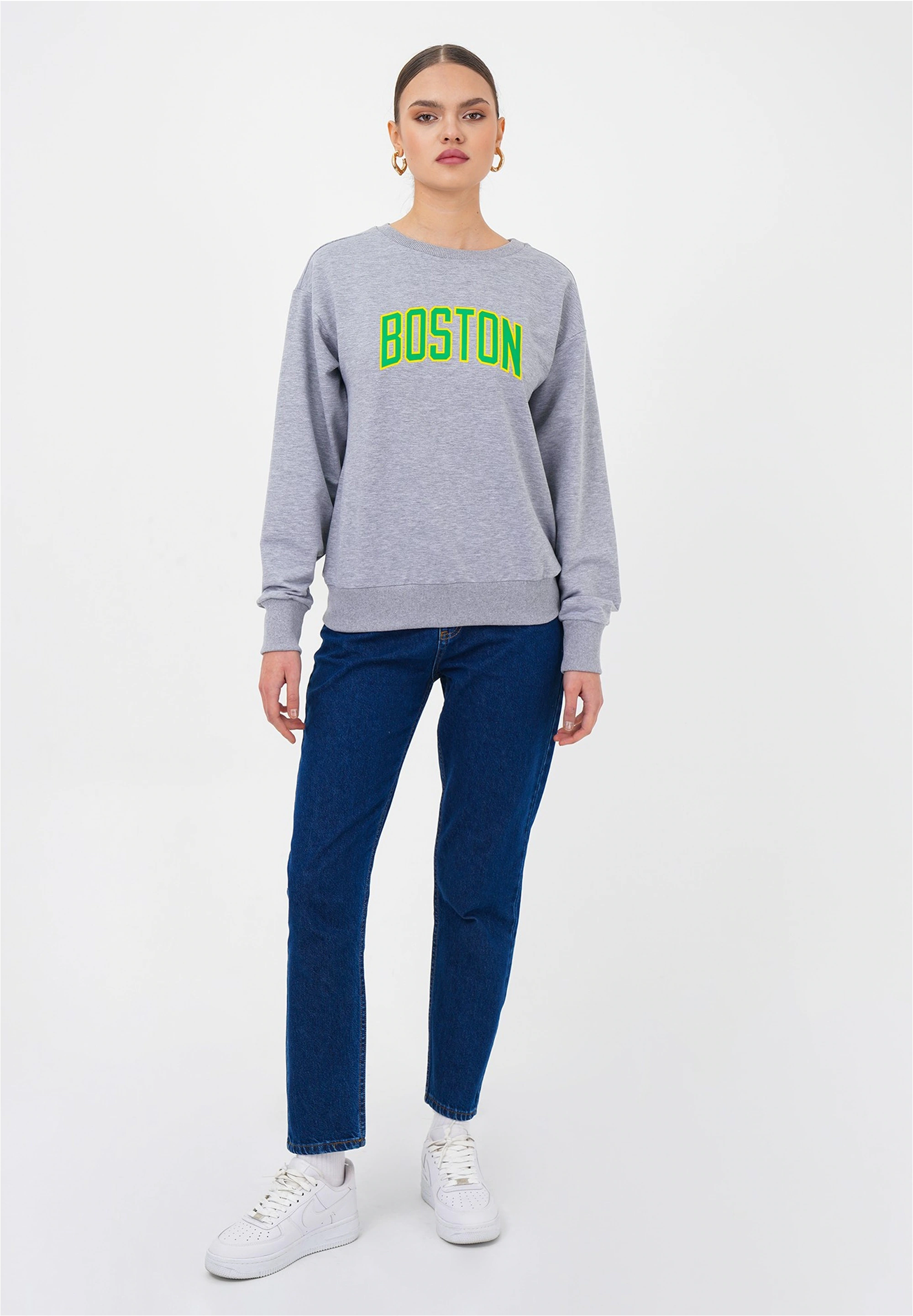 freshlions Sweatshirt "Boston", (1 tlg.), mit coolem Schriftzug günstig online kaufen