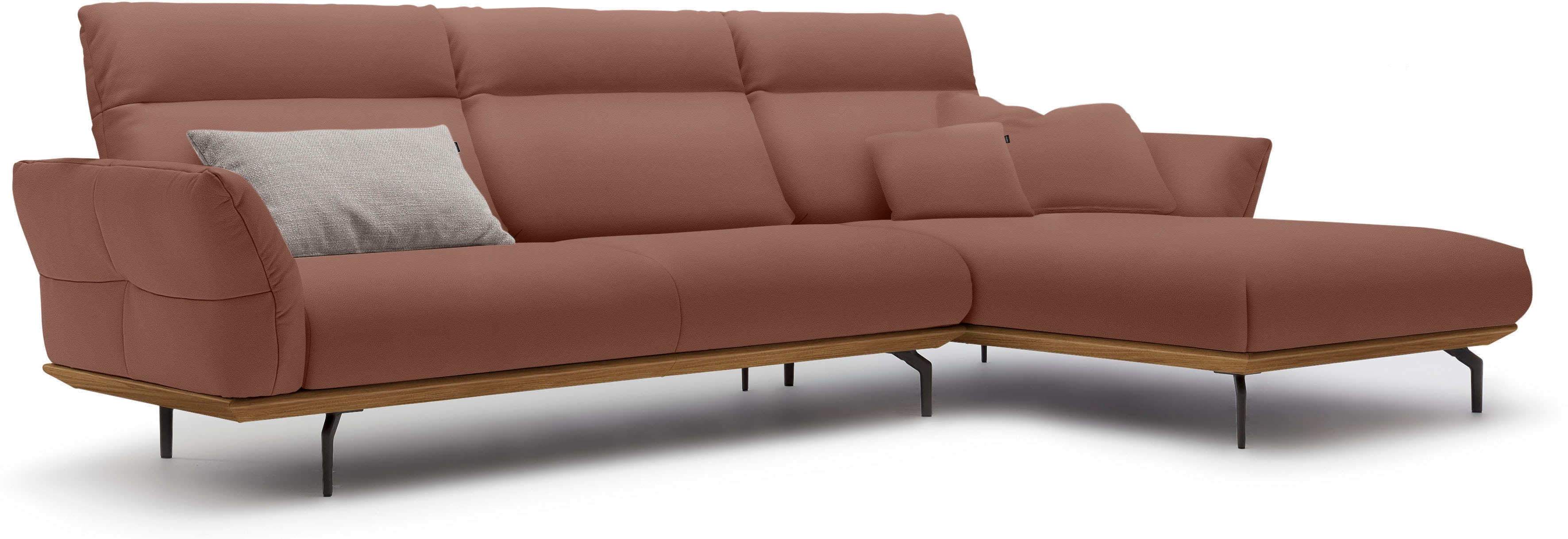 Creation BY ROLF BENZ Ecksofa »CR.460«, Sockel in Nussbaum, Winkelfüße in U günstig online kaufen