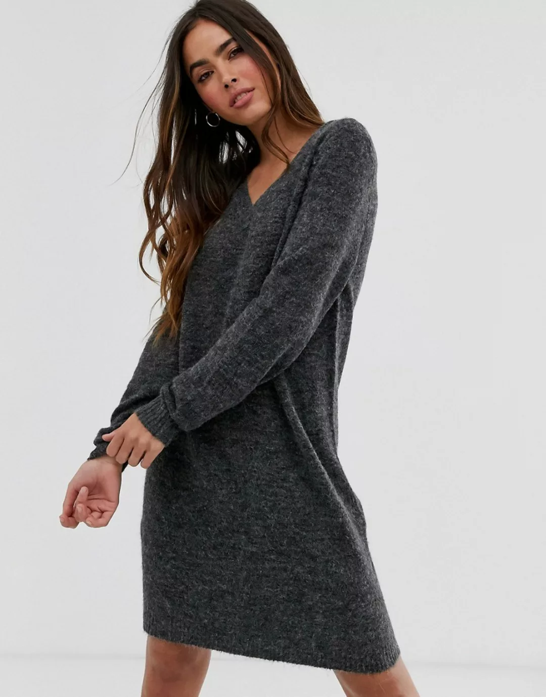 Vila – Graues Pullover-Minikleid mit V-Ausschnitt günstig online kaufen